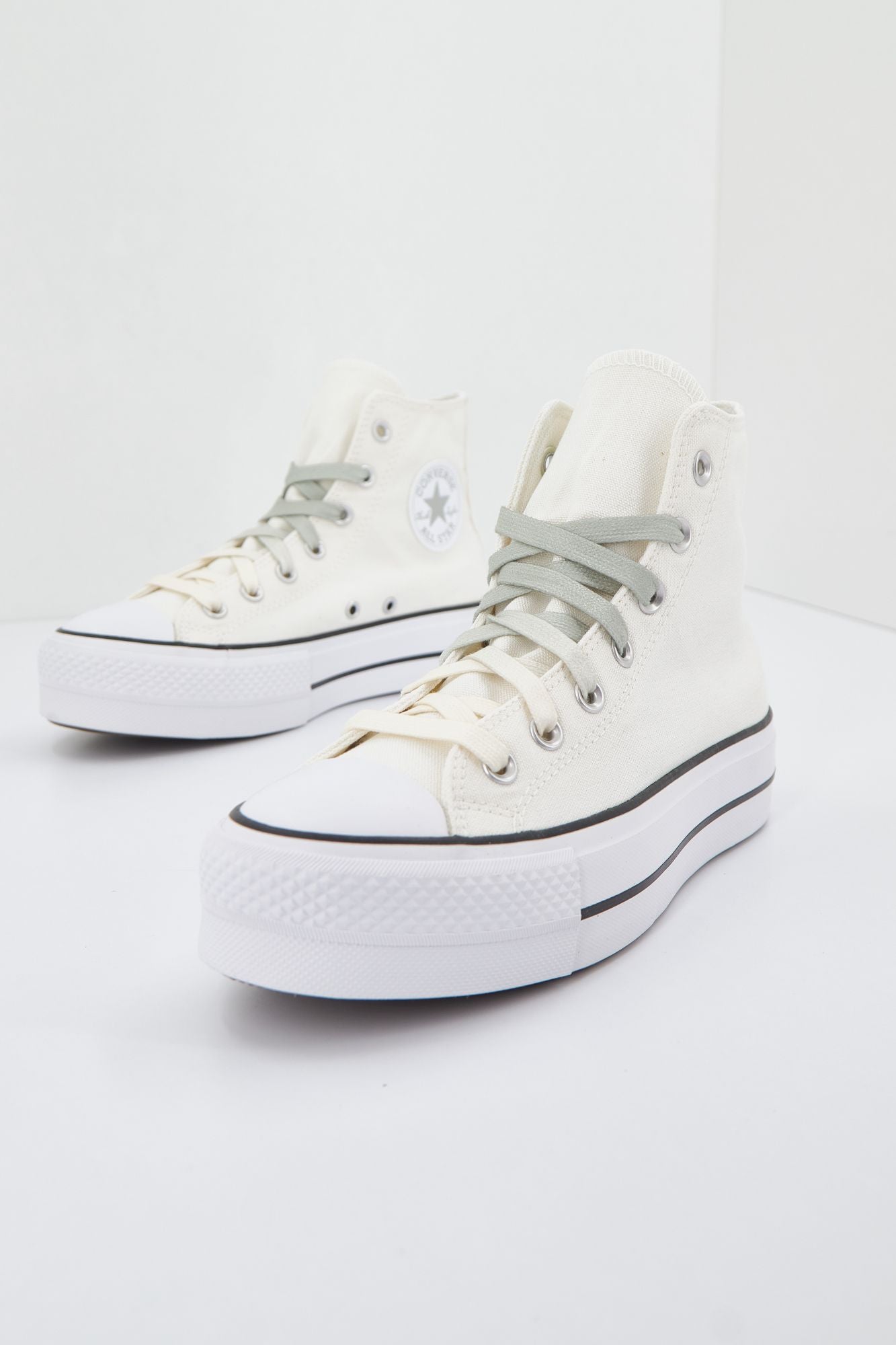 CONVERSE CHUCK TAYLOR ALL STAR LIFT en color BEIS (2)