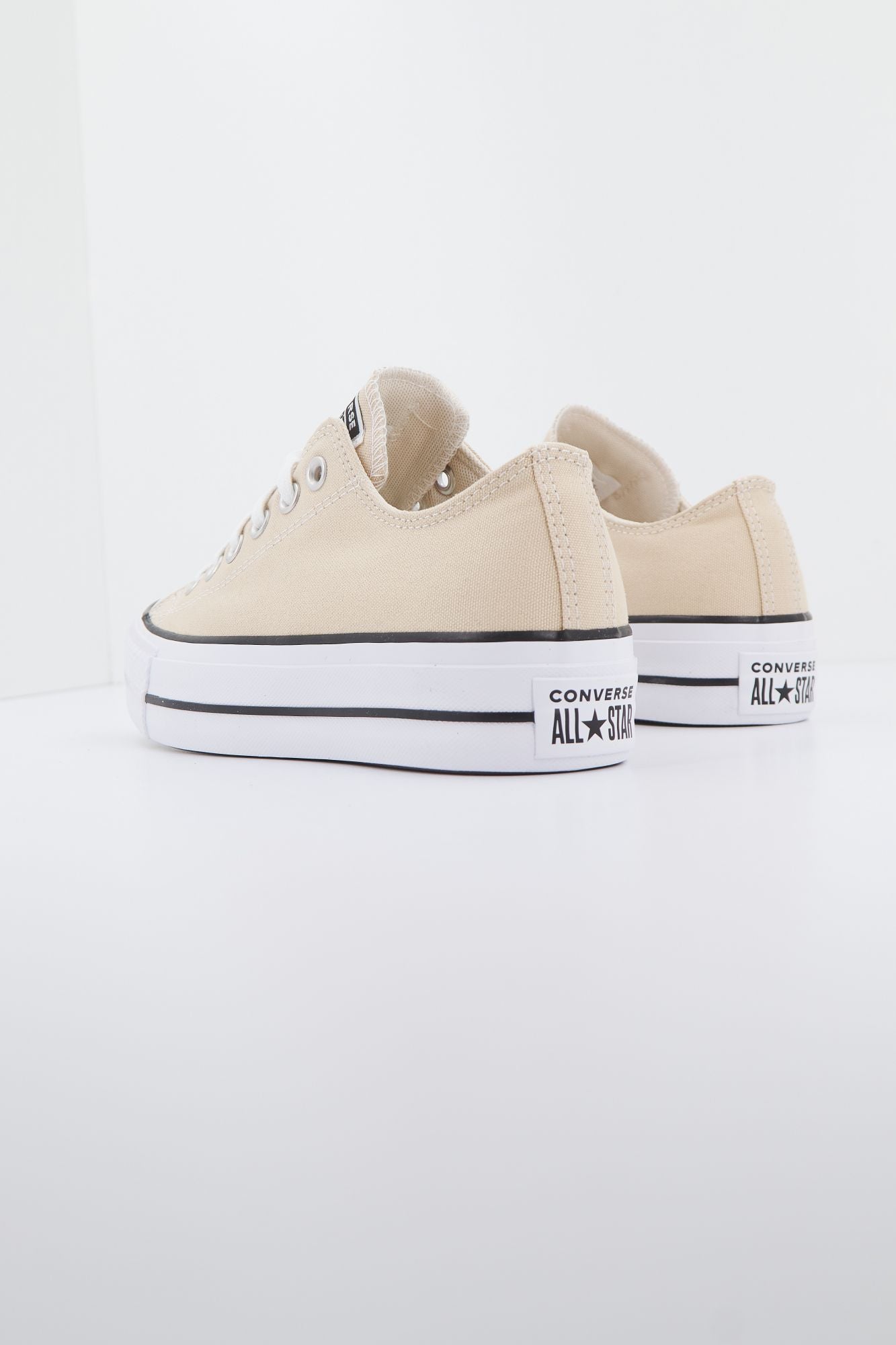 CONVERSE CHUCK TAYLOR ALL STAR LIFT OX en color BEIS (4)