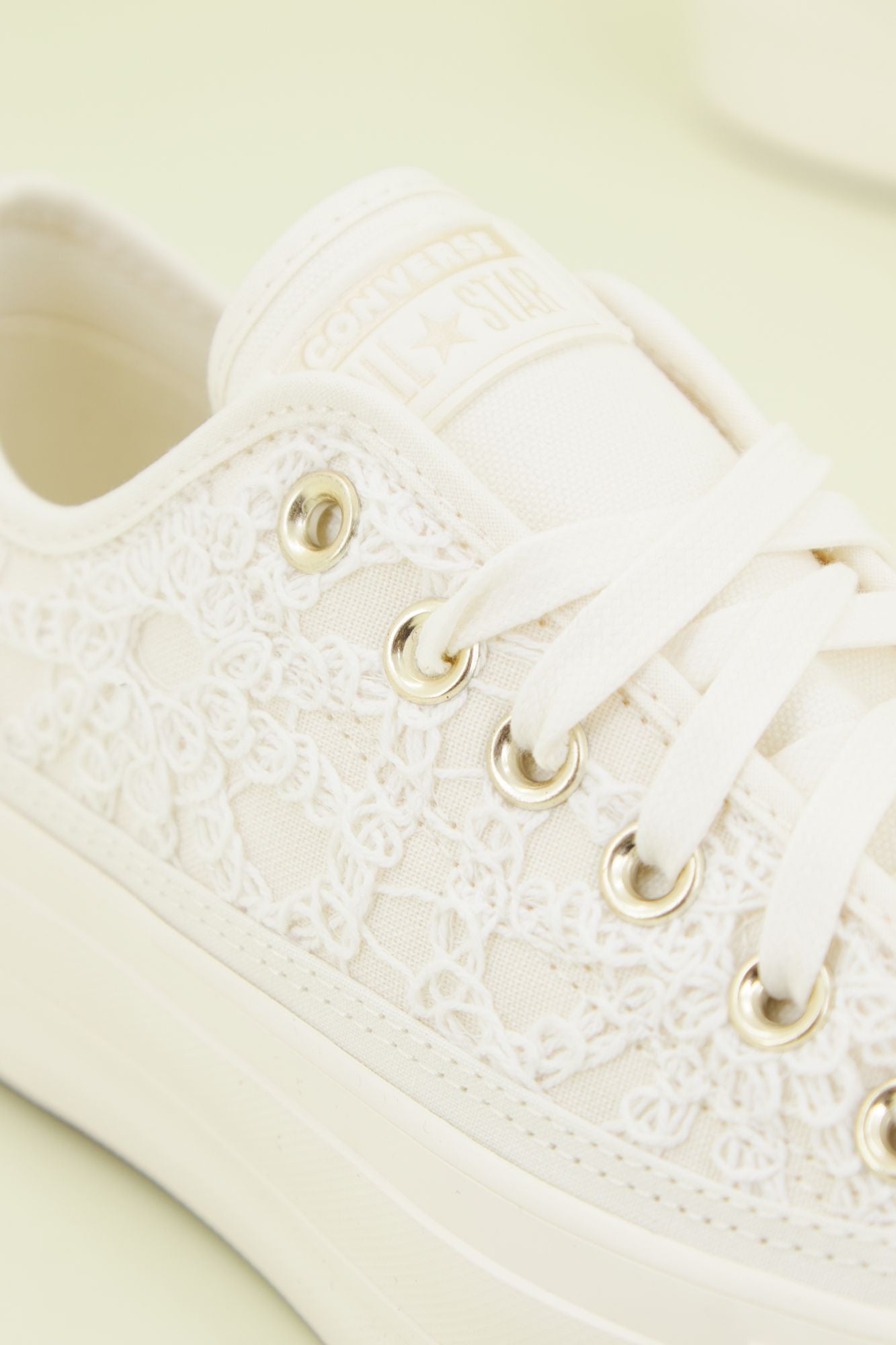 CONVERSE CHUCK TAYLOR ALL STAR LIFT OX en color BLANCO (4)