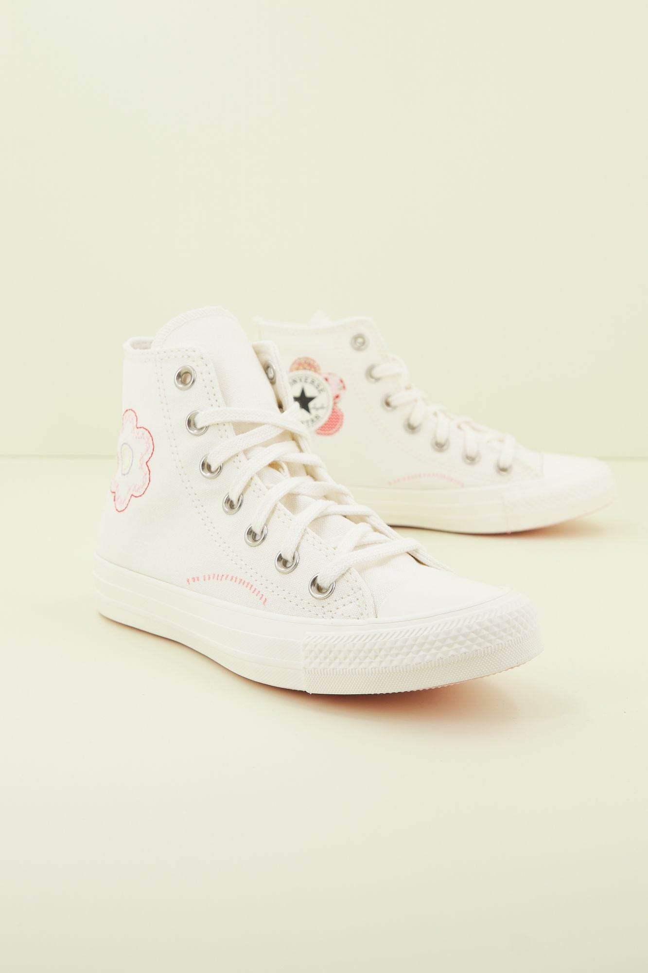 CONVERSE CHUCK TAYLOR ALL STAR LIFT HI en color BLANCO (2)
