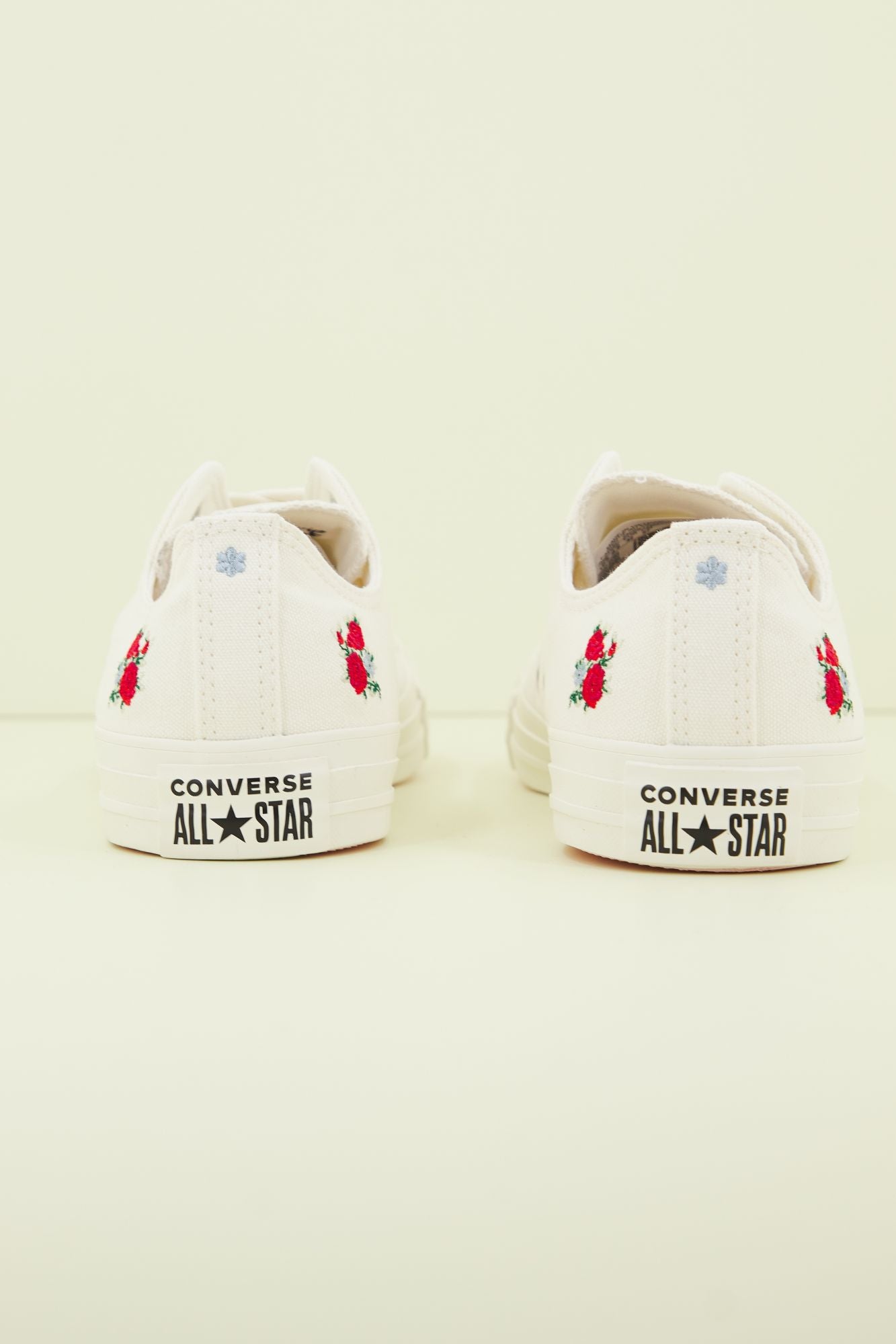 CONVERSE CHUCK TAYLOR ALL STAR LIFT HI en color BLANCO (3)