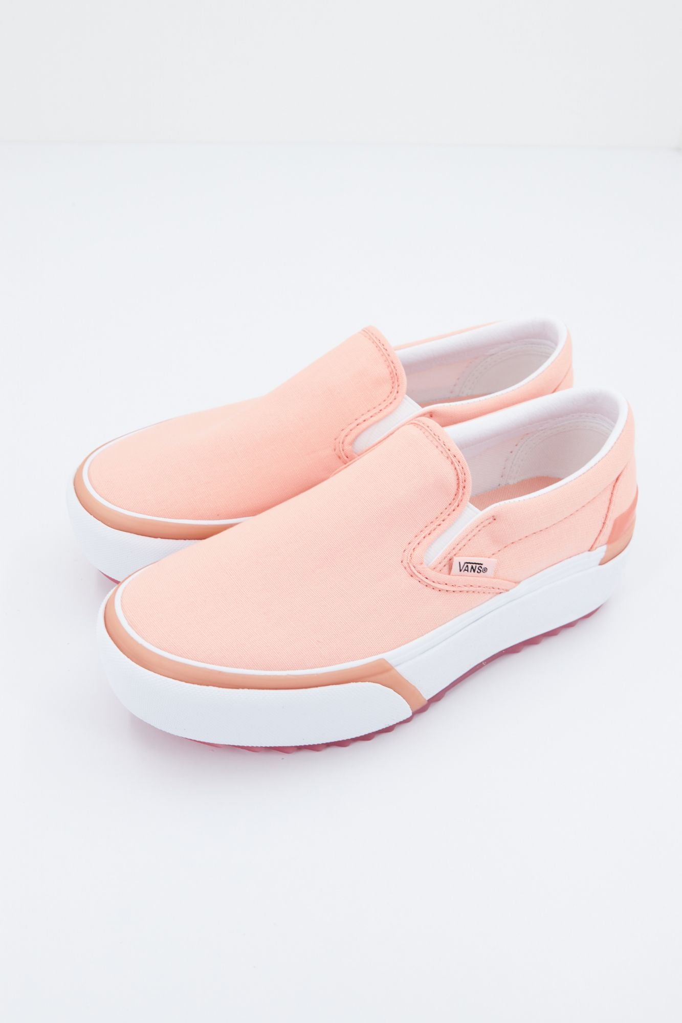 VANS UA CLASSIC SLIP-ON STACK en color ROSA (1)