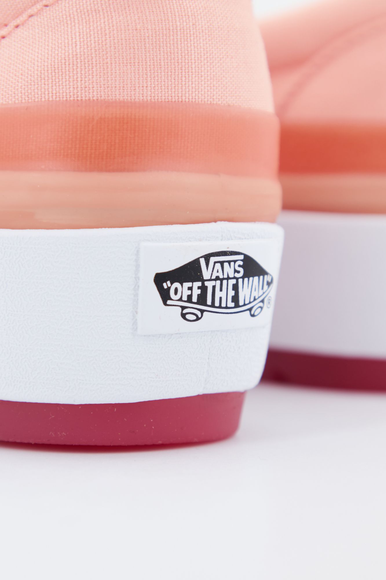 VANS UA CLASSIC SLIP-ON STACK en color ROSA (3)