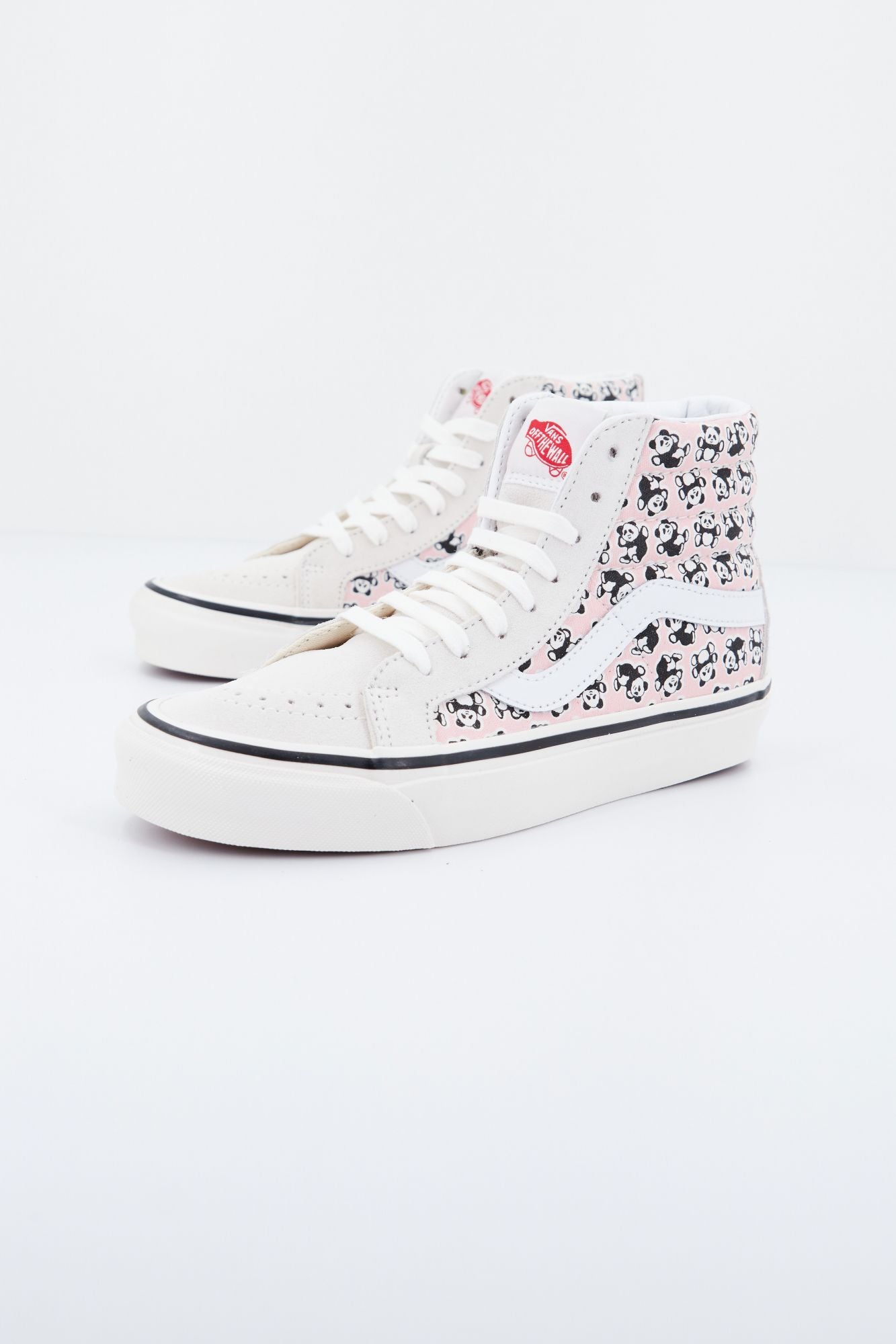 VANS UA SK8-HI 38 DX en color ROSA (1)