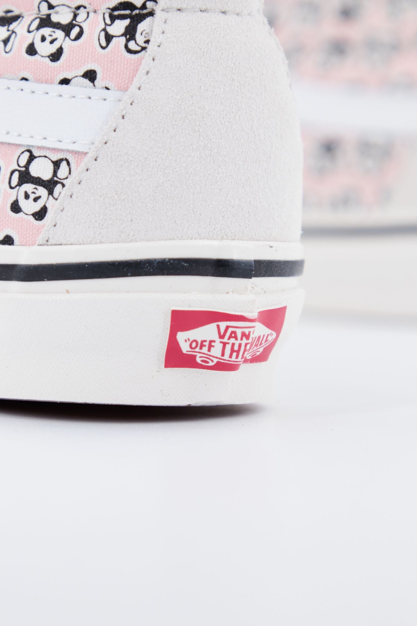 VANS UA SK8-HI 38 DX en color ROSA (4)