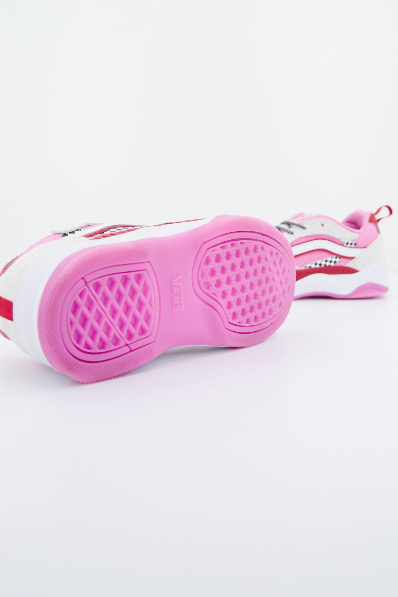 VANS UA BRUX WC en color ROSA (3)