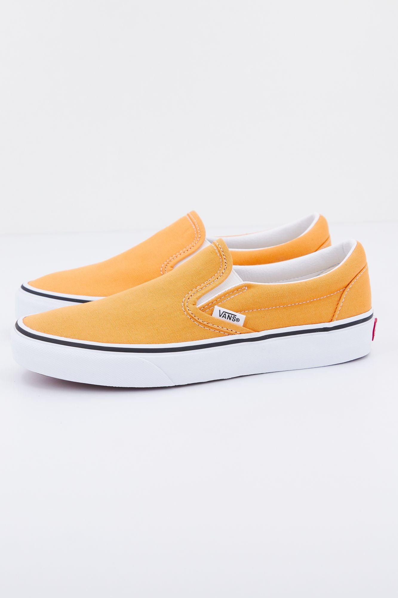 VANS UA CLASSIC SLIP-ON en color NARANJA (1)
