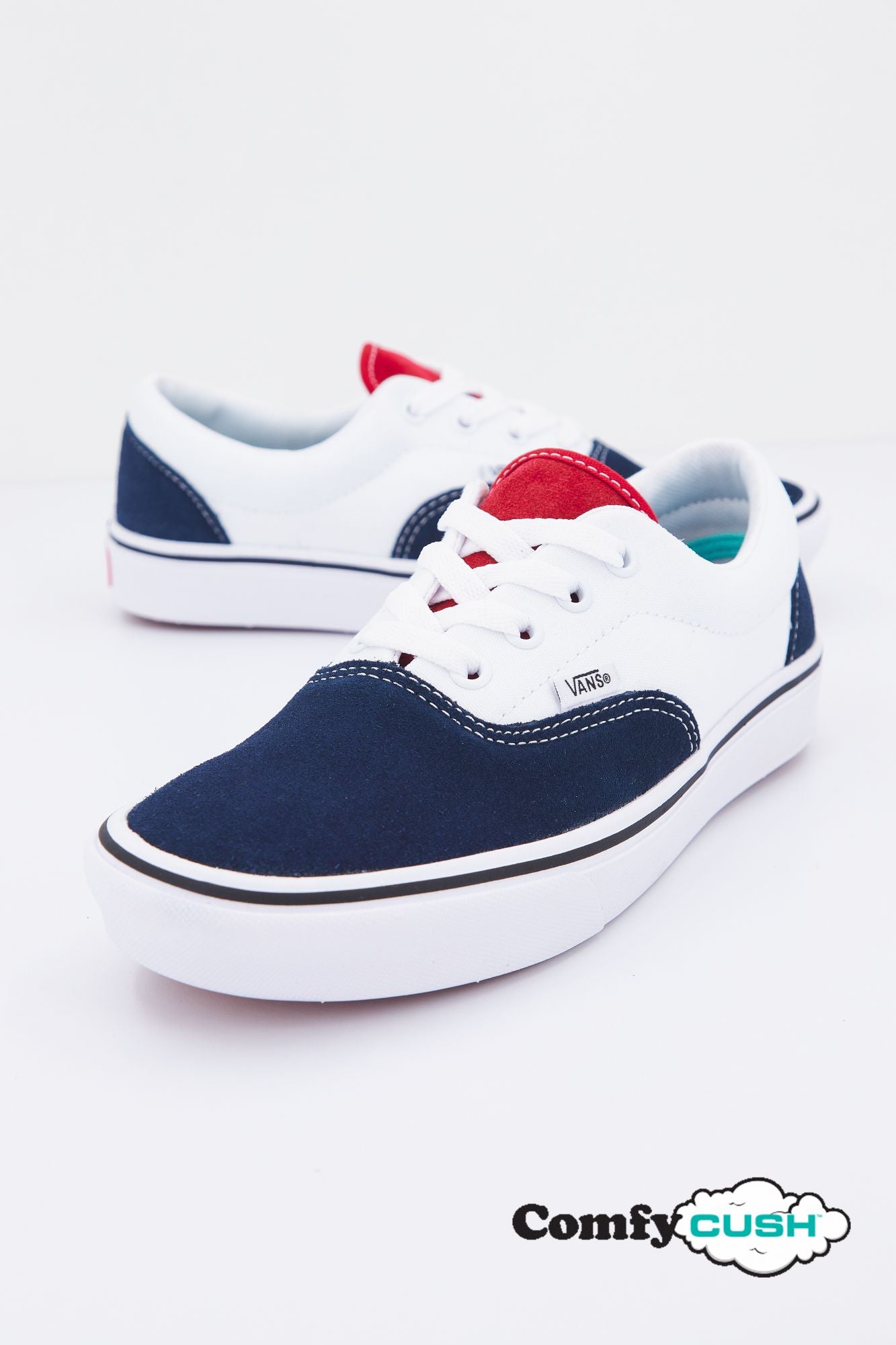 VANS UA COMFYCUSH ERA en color BLANCO (1)