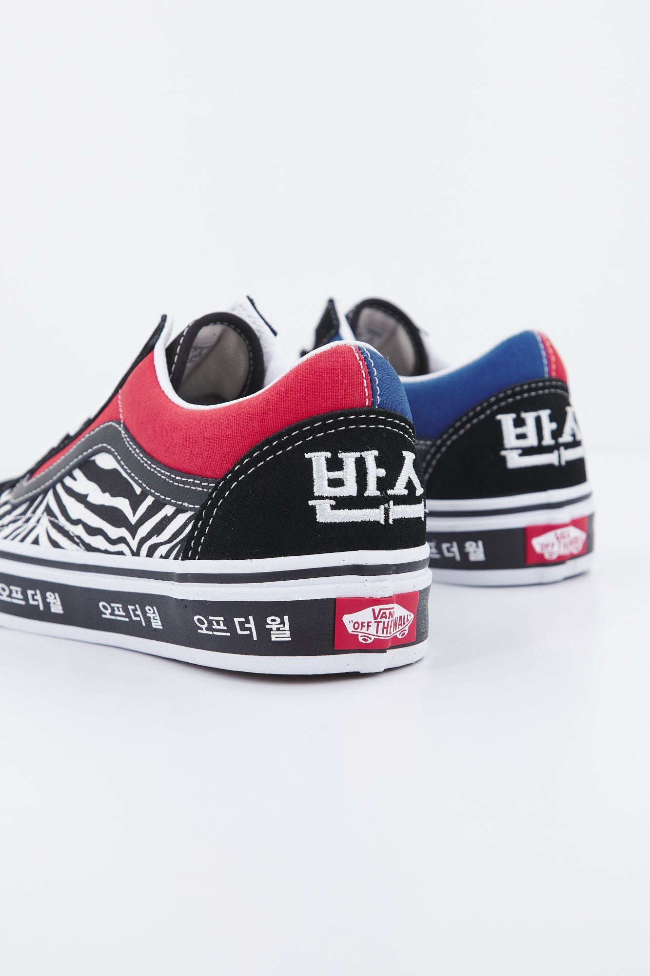 VANS UA OLD SKOOL en color NEGRO (3)