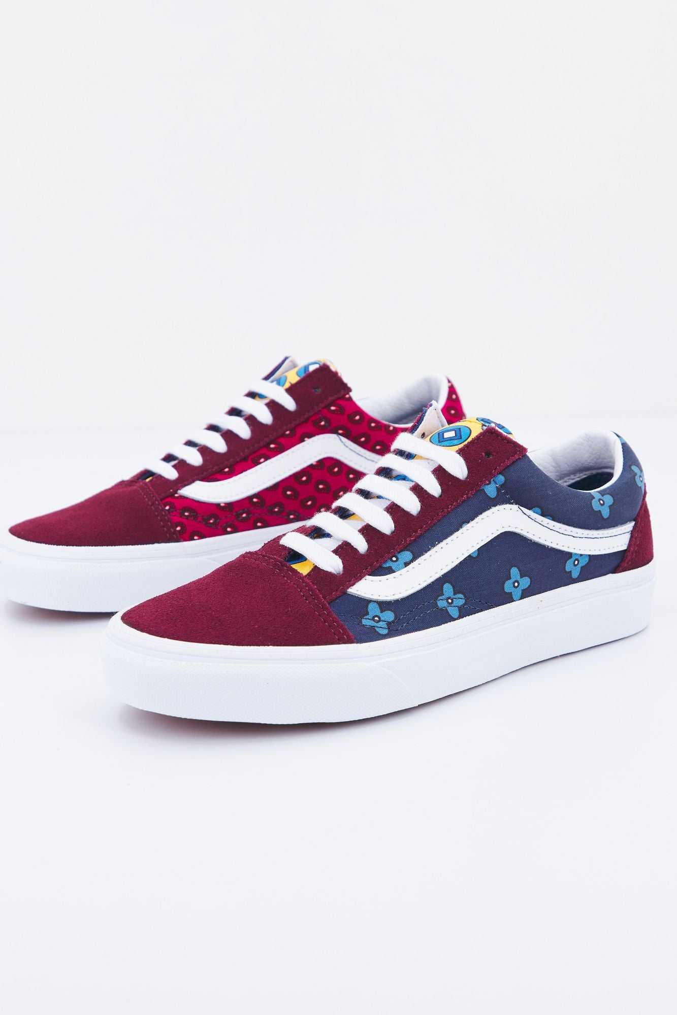 VANS UA OLD SKOOL en color BURDEOS (1)