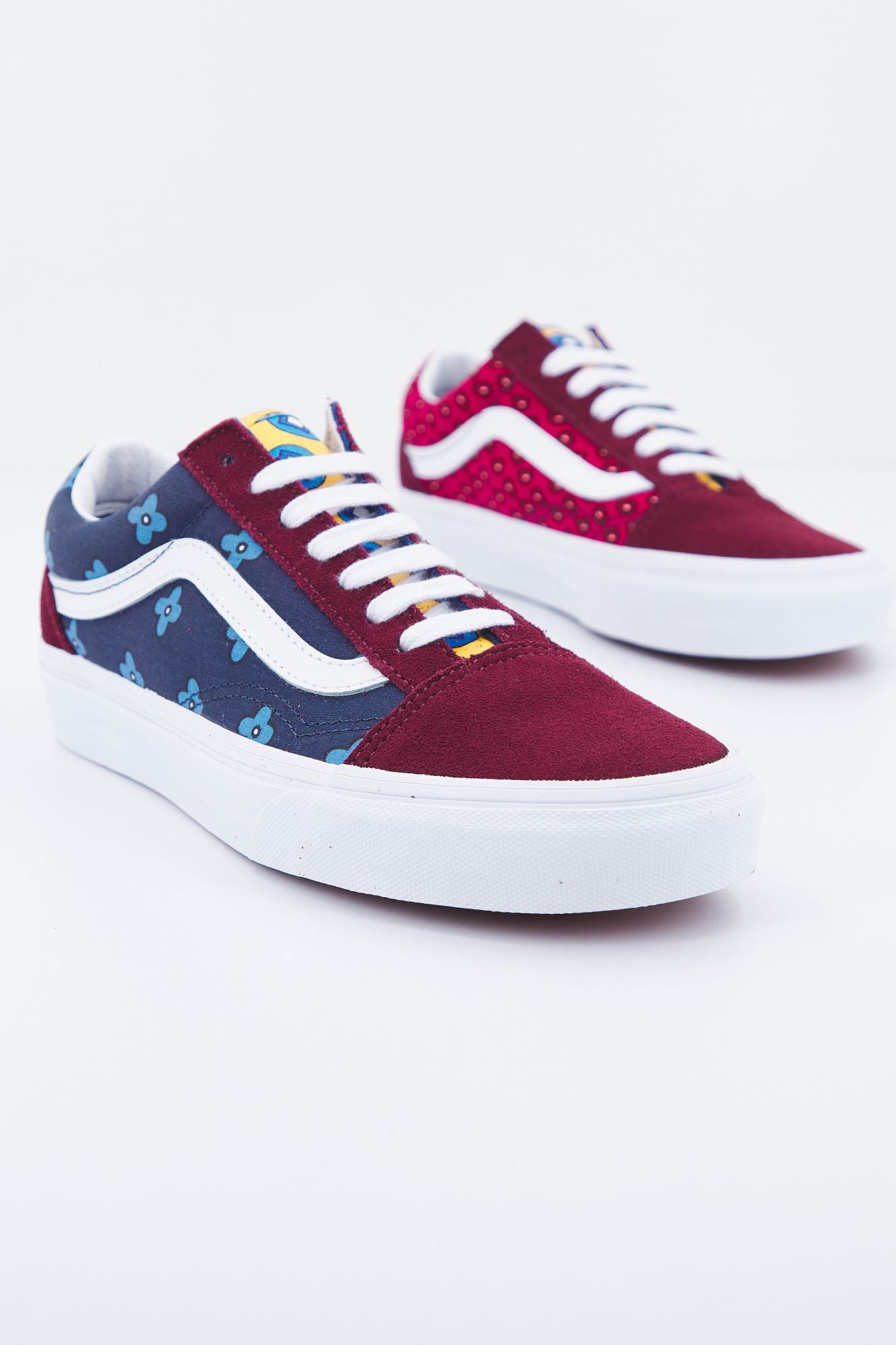 VANS UA OLD SKOOL en color BURDEOS (2)