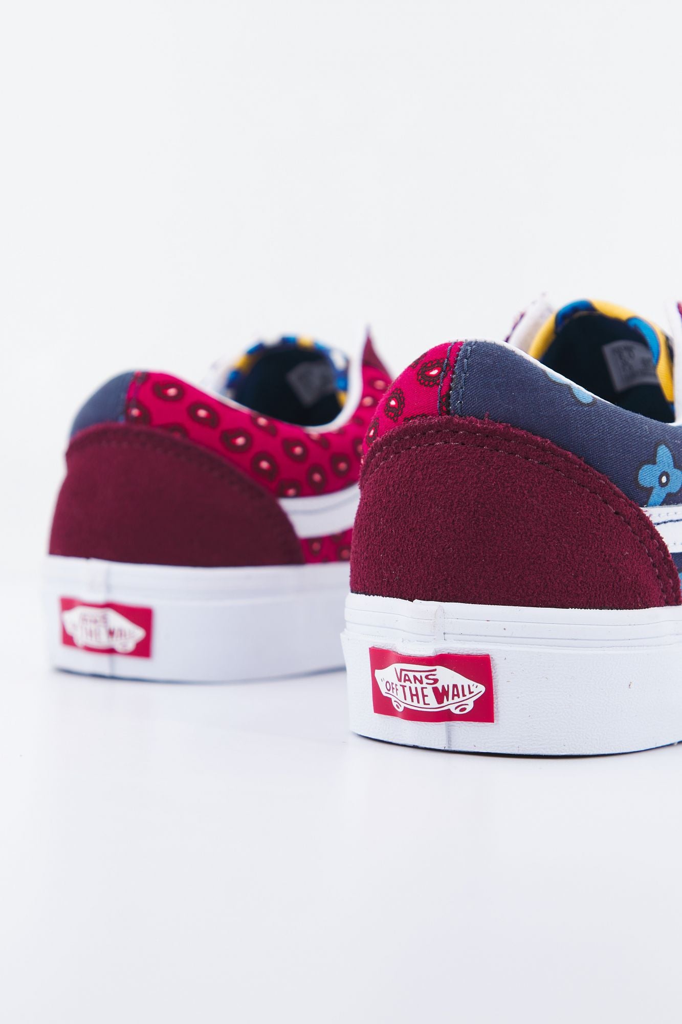 VANS UA OLD SKOOL en color BURDEOS (3)