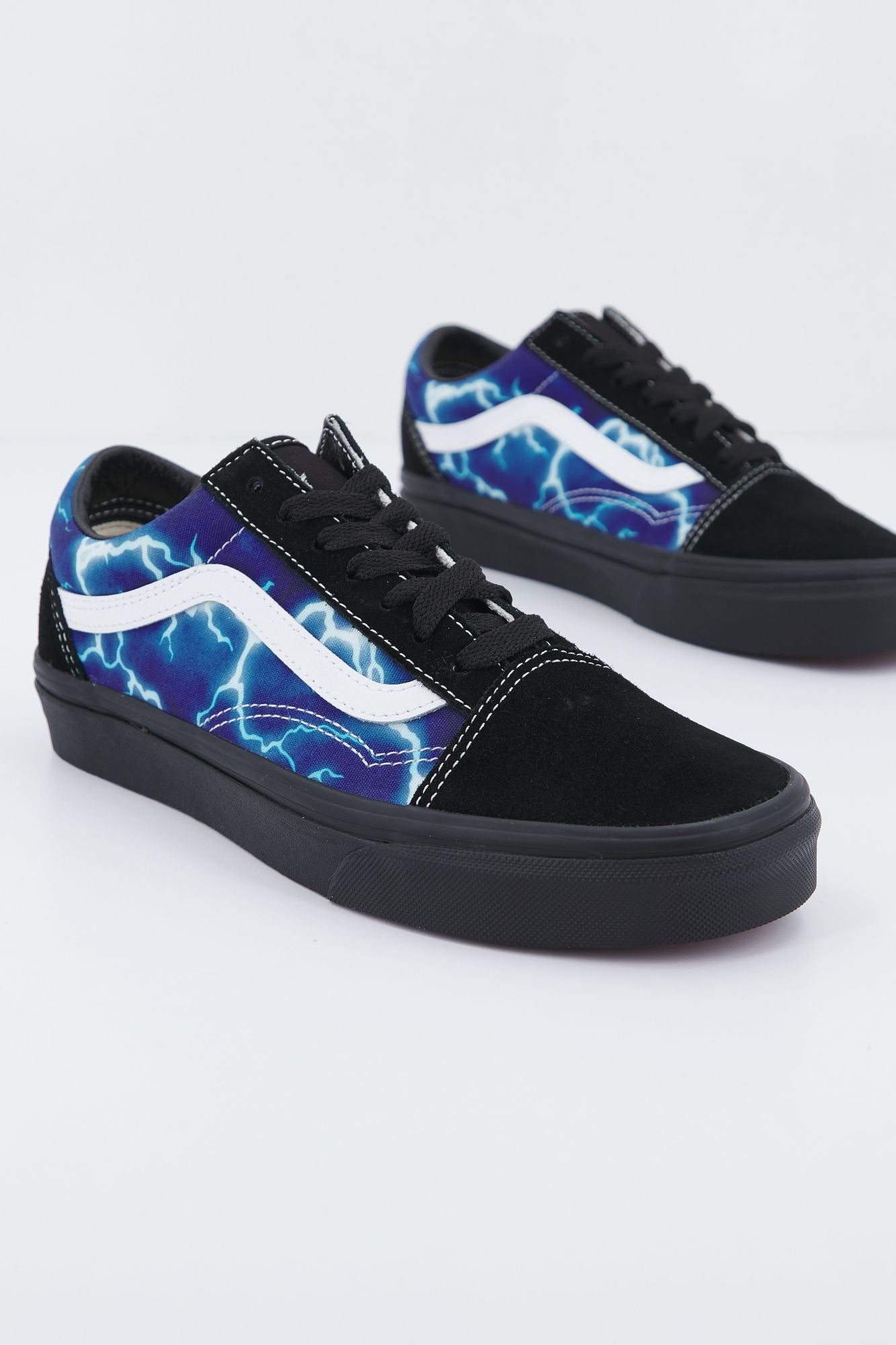 VANS UA OLD SKOOL en color NEGRO (2)