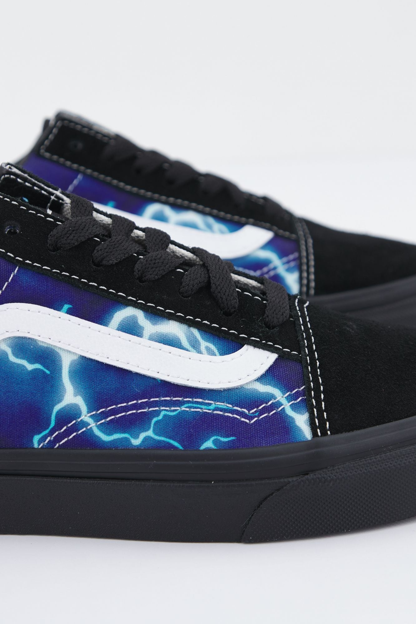 VANS UA OLD SKOOL en color NEGRO (4)