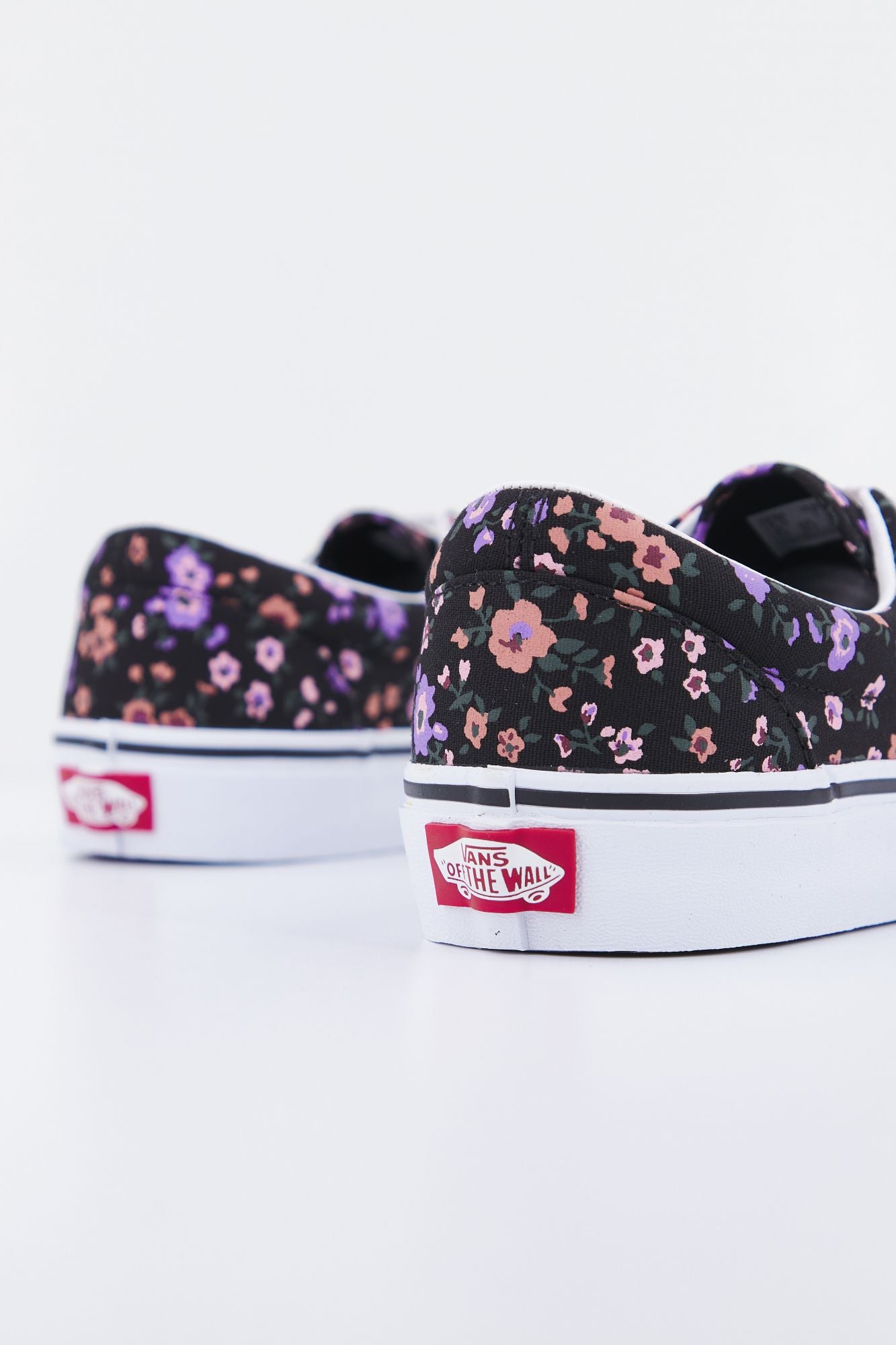 VANS UA ERA en color FLORAL (3)