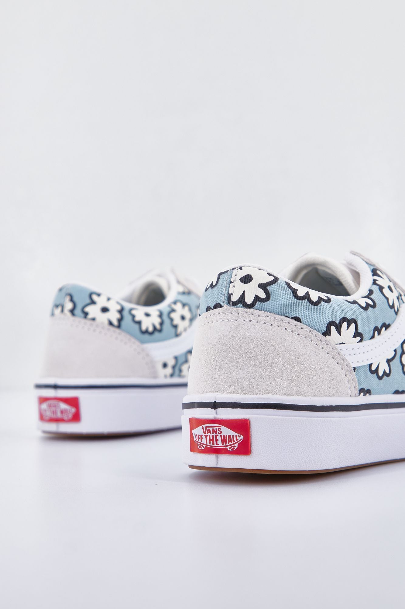 VANS UA COMFYCUSH OLD SKOOL en color BEIS (3)