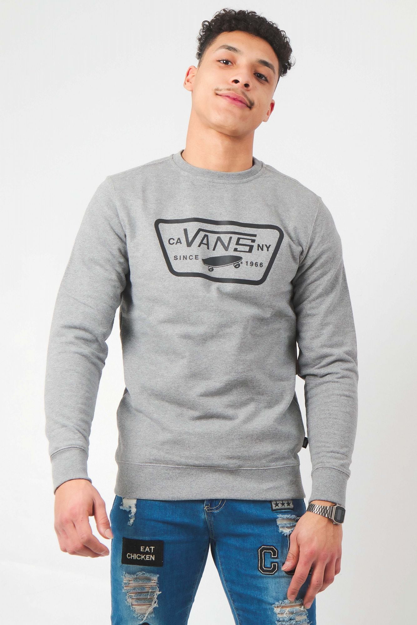 VANS MN FULL PATCH CREW I en color GRIS (1)