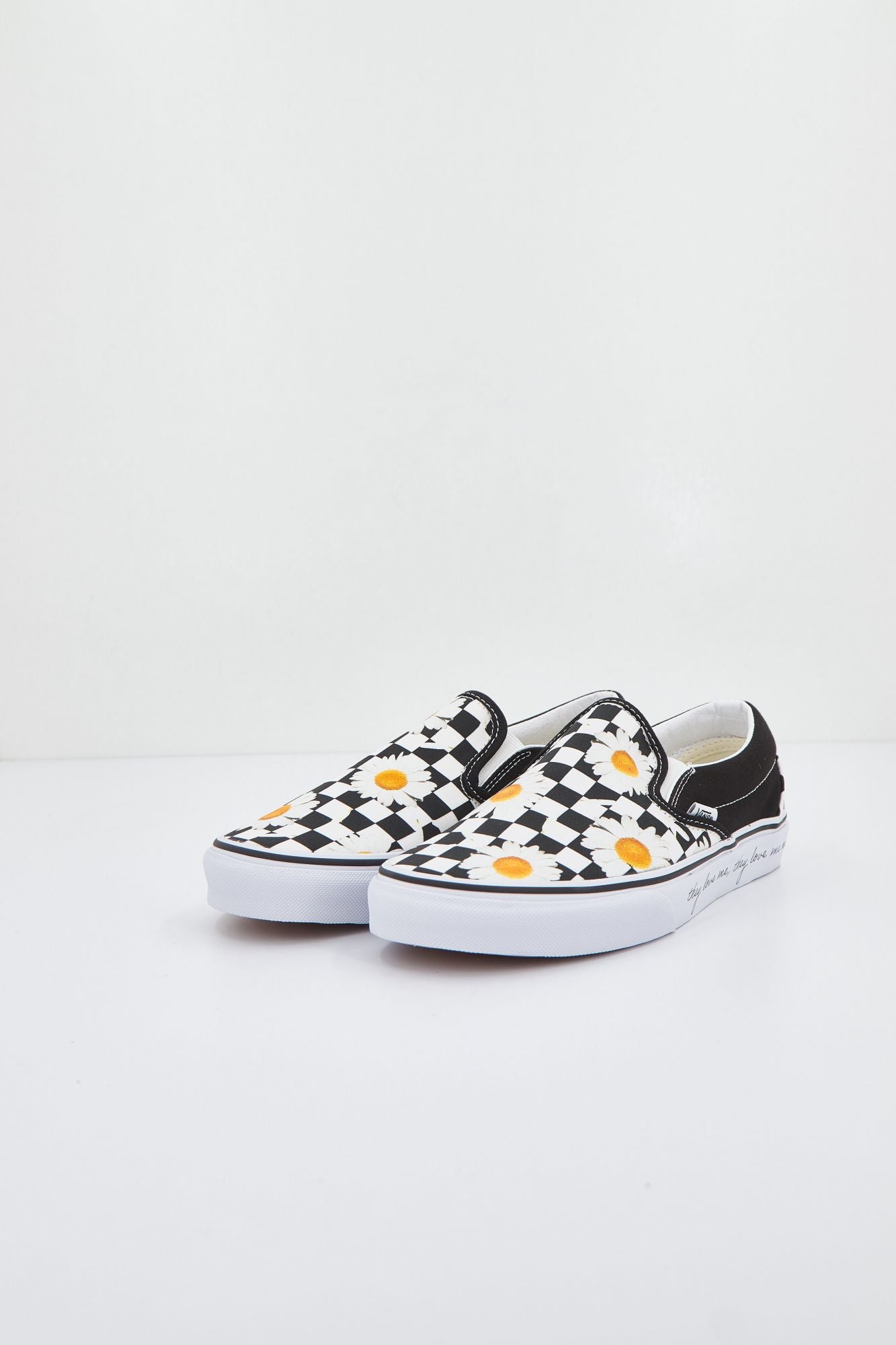 VANS UA CLASSIC SLIP-ON en color NEGRO (2)