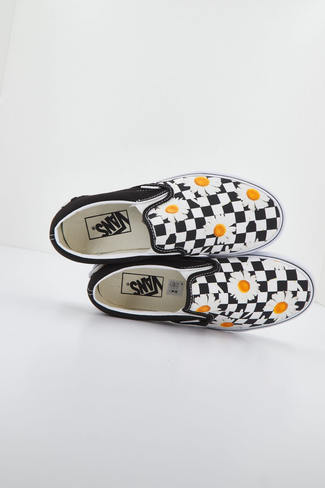 VANS UA CLASSIC SLIP-ON en color NEGRO (3)