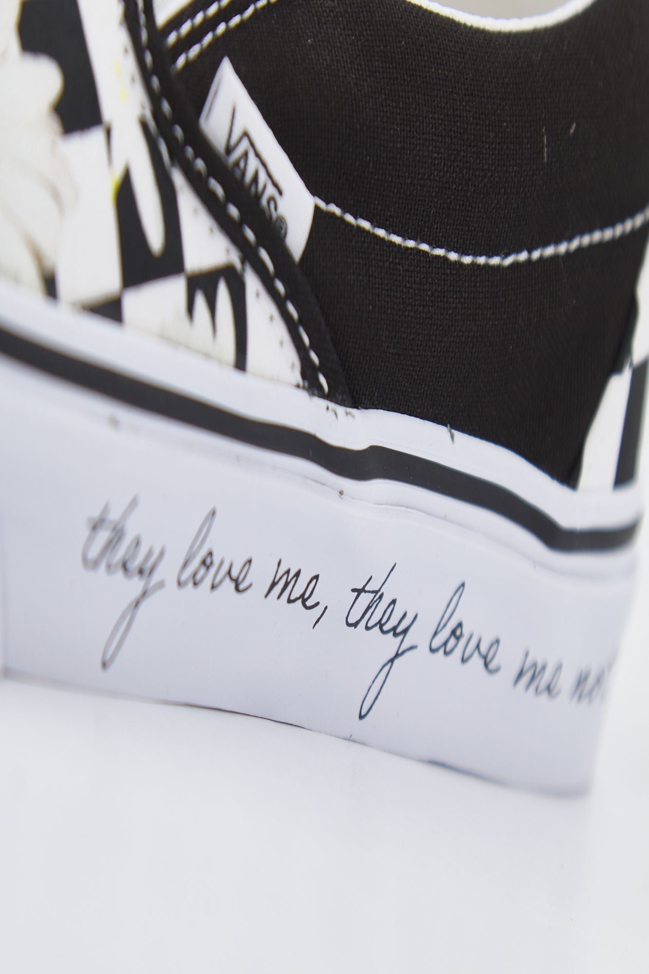 VANS UA CLASSIC SLIP-ON en color NEGRO (4)