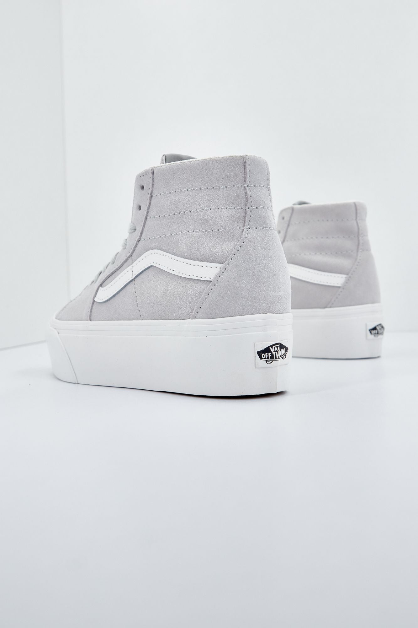 VANS UA SK8-HI TAPERED STAC en color GRIS (3)