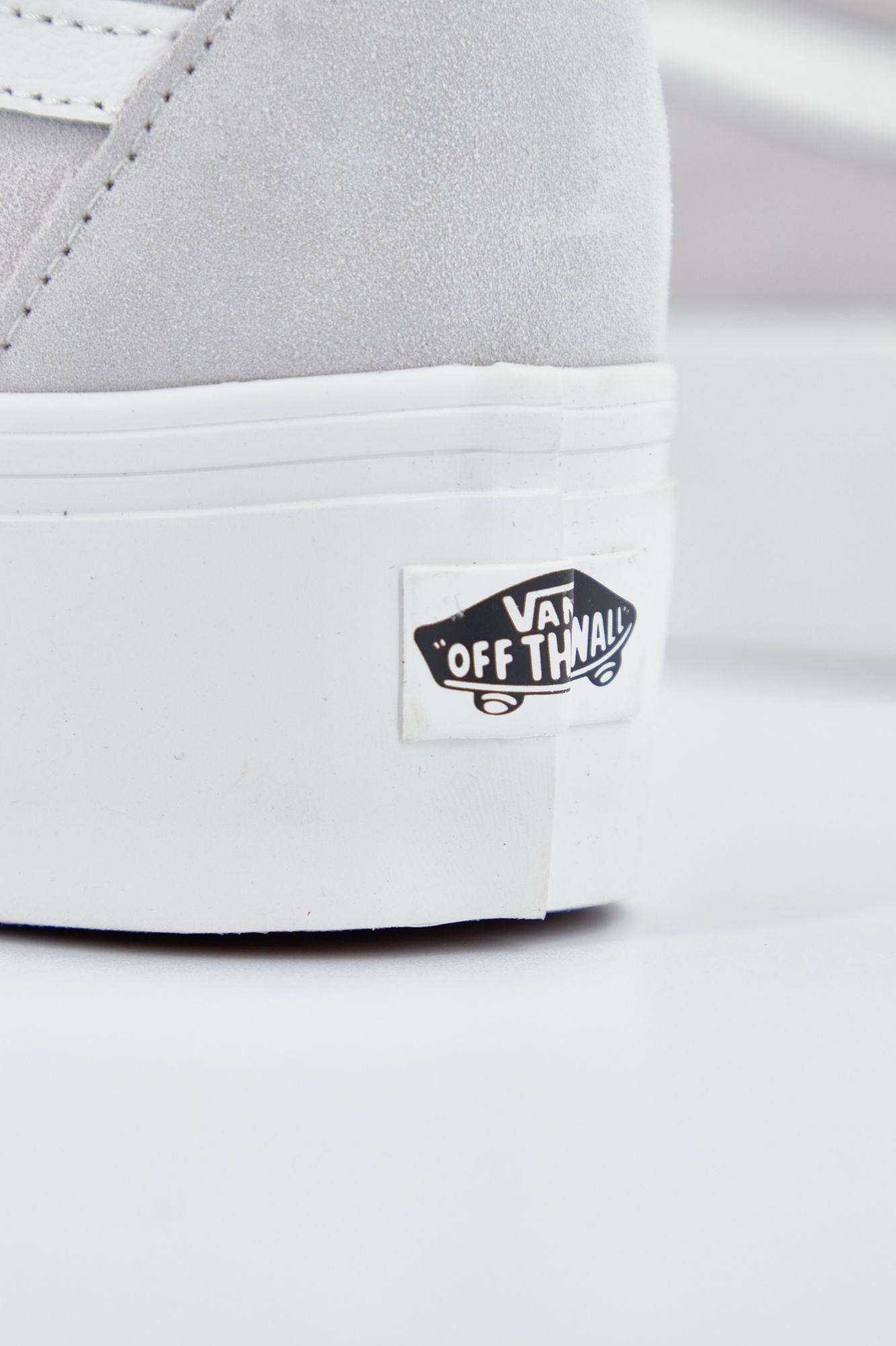 VANS UA SK8-HI TAPERED STAC en color GRIS (4)