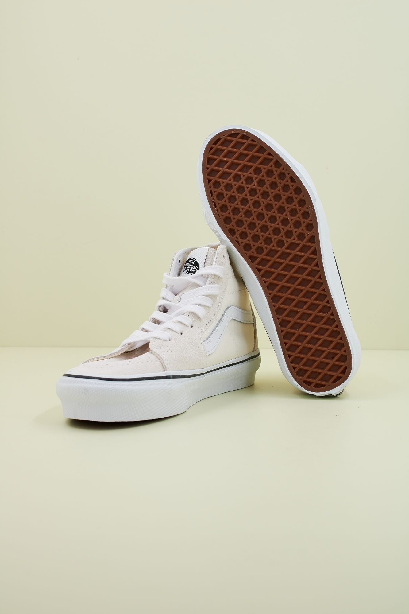 VANS UA SK8- HI TAPERED en color BLANCO (4)
