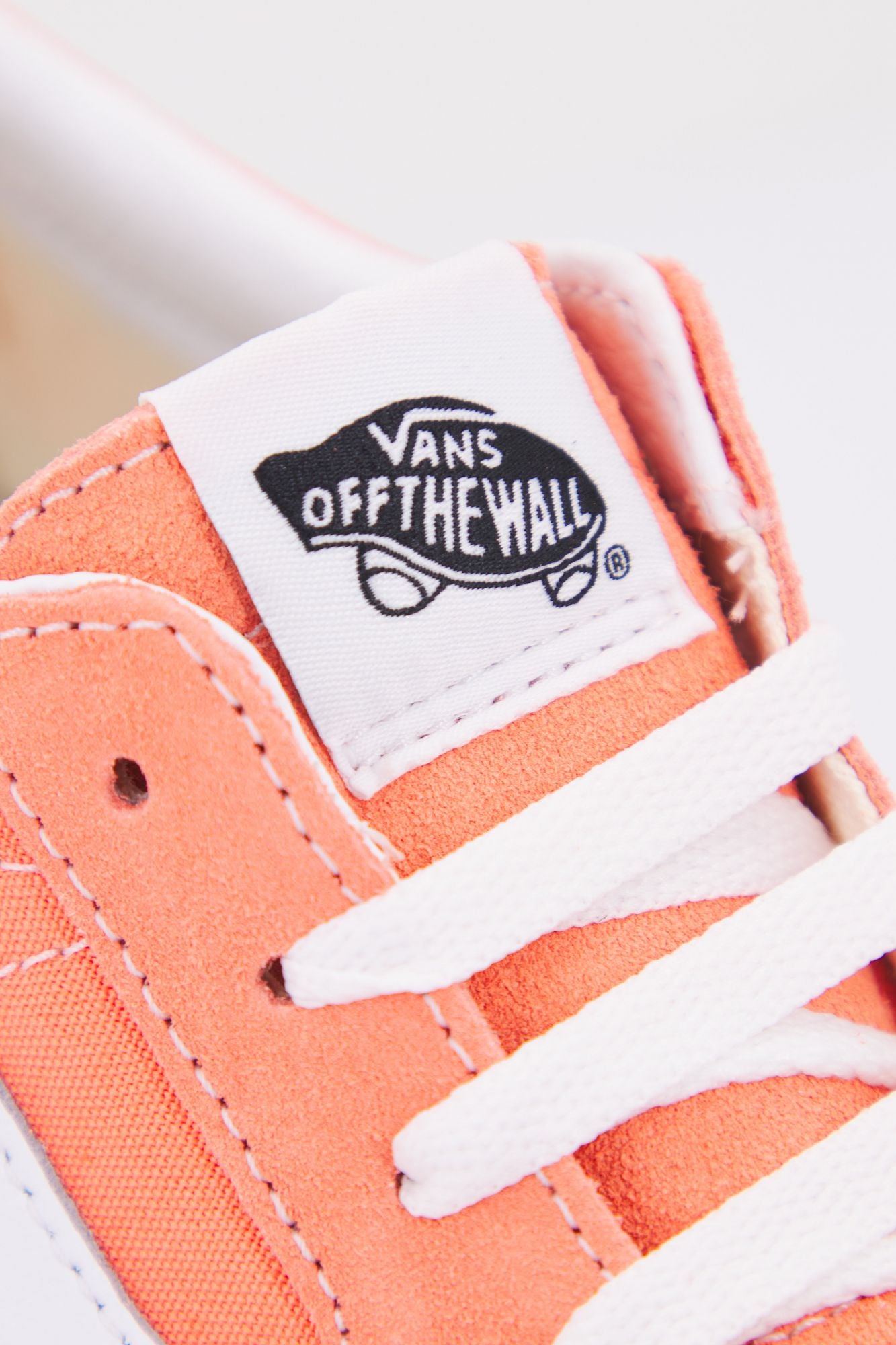 VANS UA SK8-LOW en color NARANJA (4)