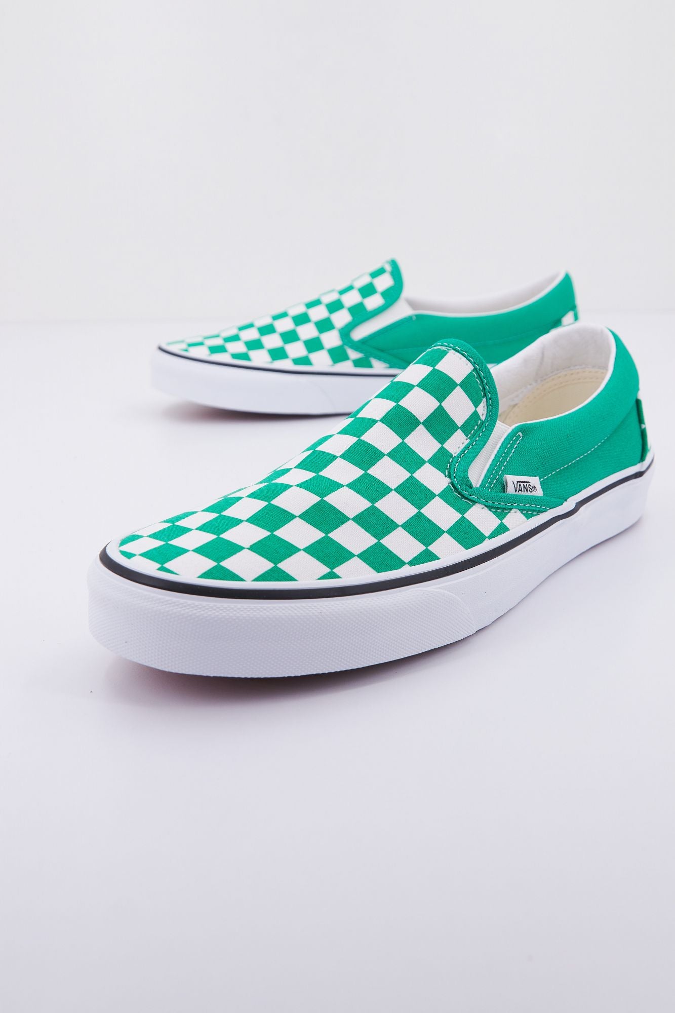 VANS CLASSIC SLIP-ON en color VERDE (1)