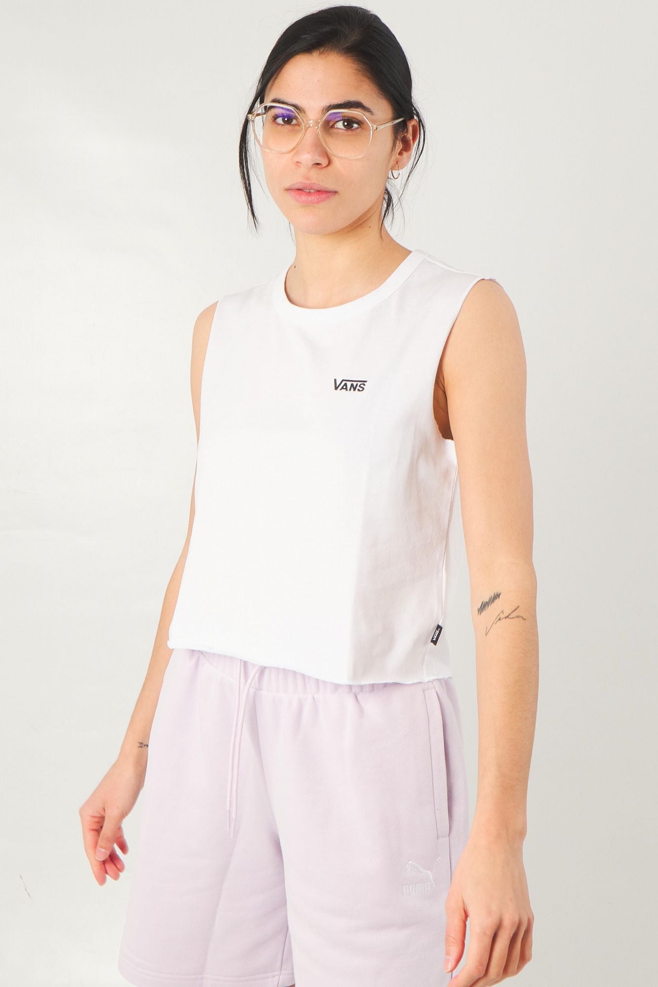 VANS JUNIOR V MUSCLE C T-SHIRT en color BLANCO (1)