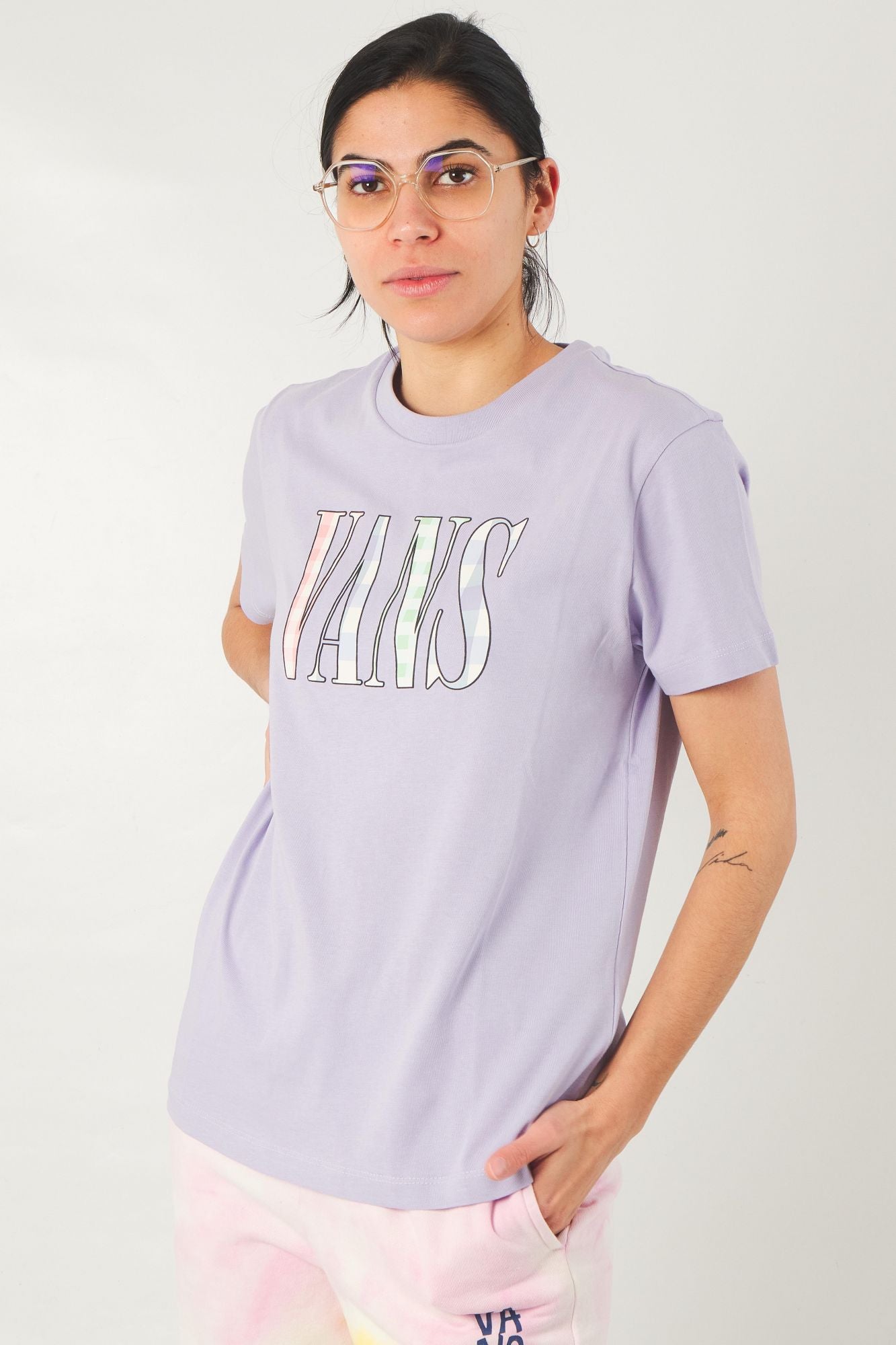 VANS MIXED UP GINGHAM BFF T-SHIRT en color VIOLETA (1)