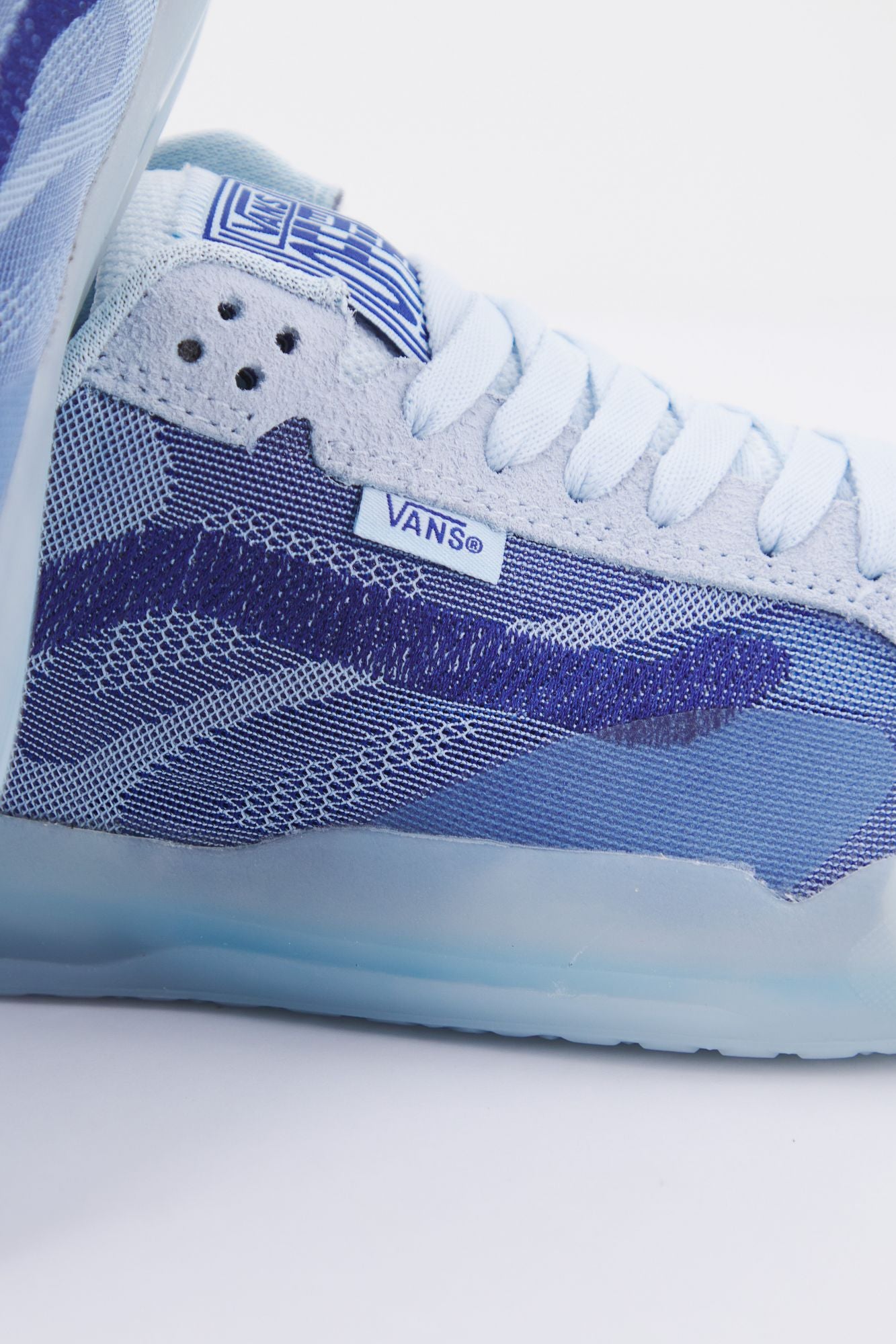 VANS UA EVDNT ULTIMATEWAFFL en color AZUL (3)