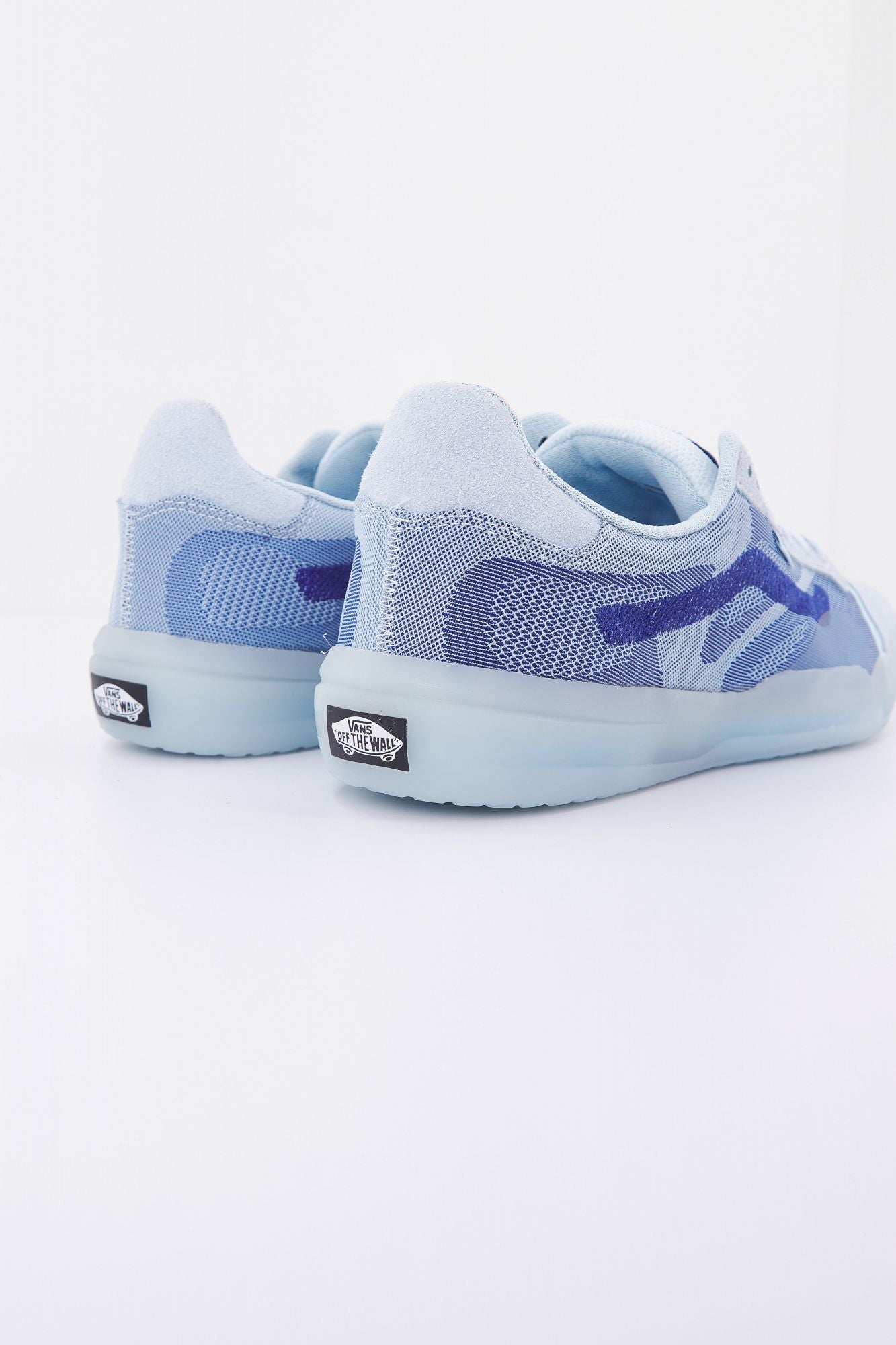 VANS UA EVDNT ULTIMATEWAFFL en color AZUL (4)