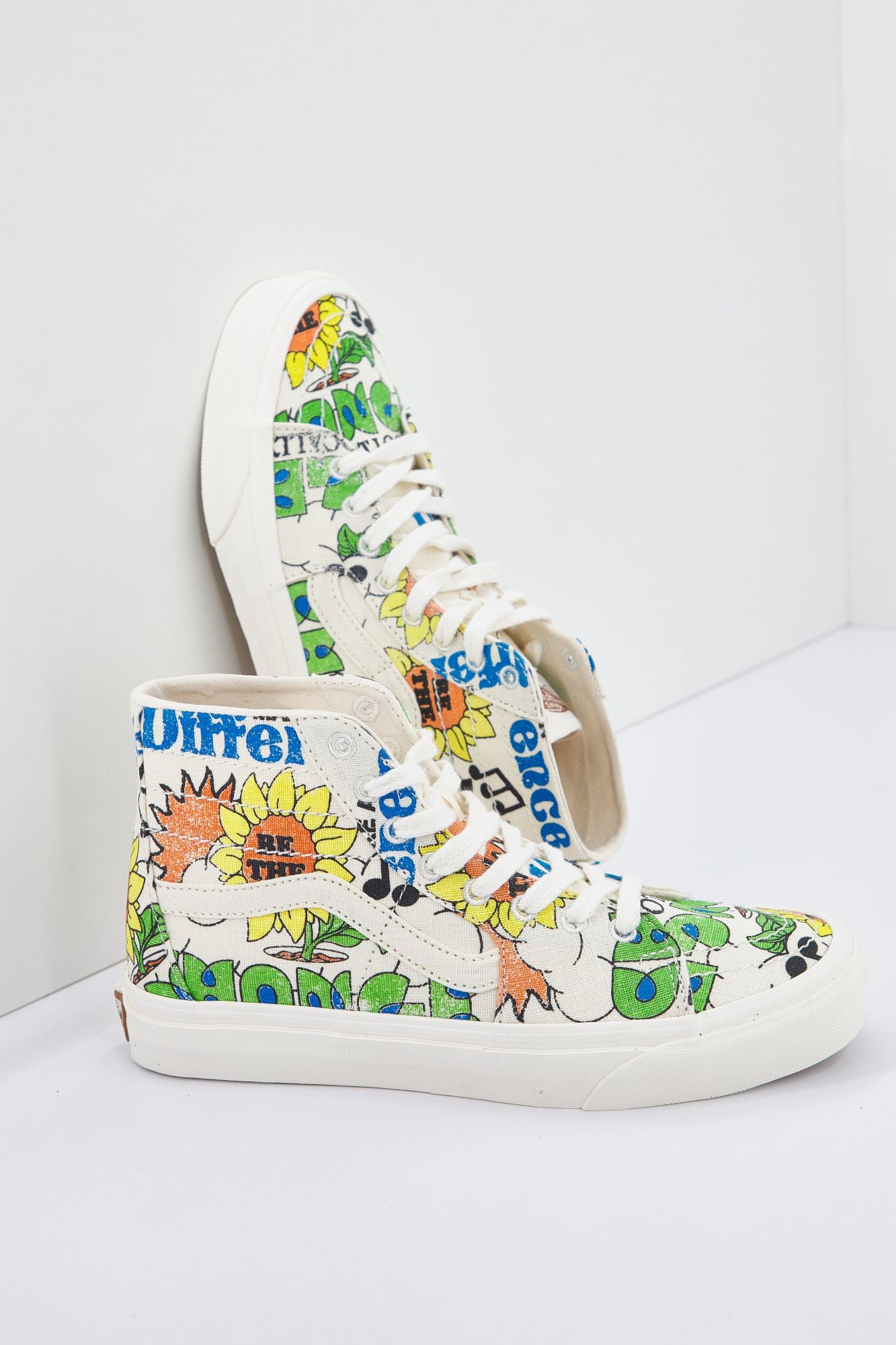 VANS VN0A4U16ARG1 en color MULTICOLOR (1)