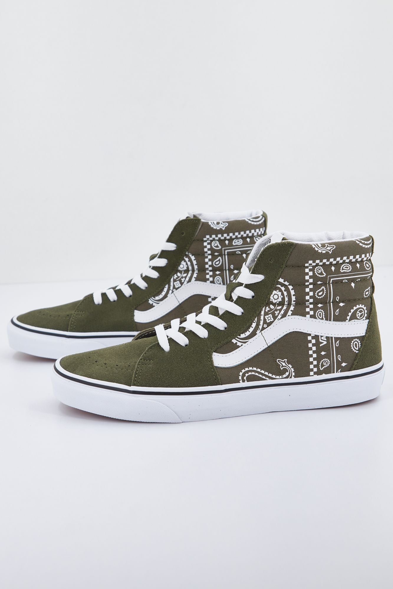 VANS UA SK8-HI en color VERDE (2)