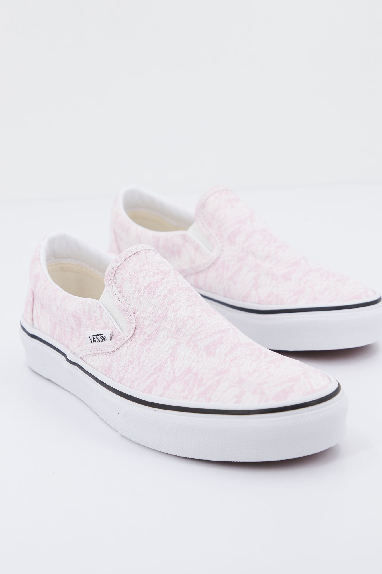 VANS UA CLASSIC SLIP-ON en color ROSA (3)