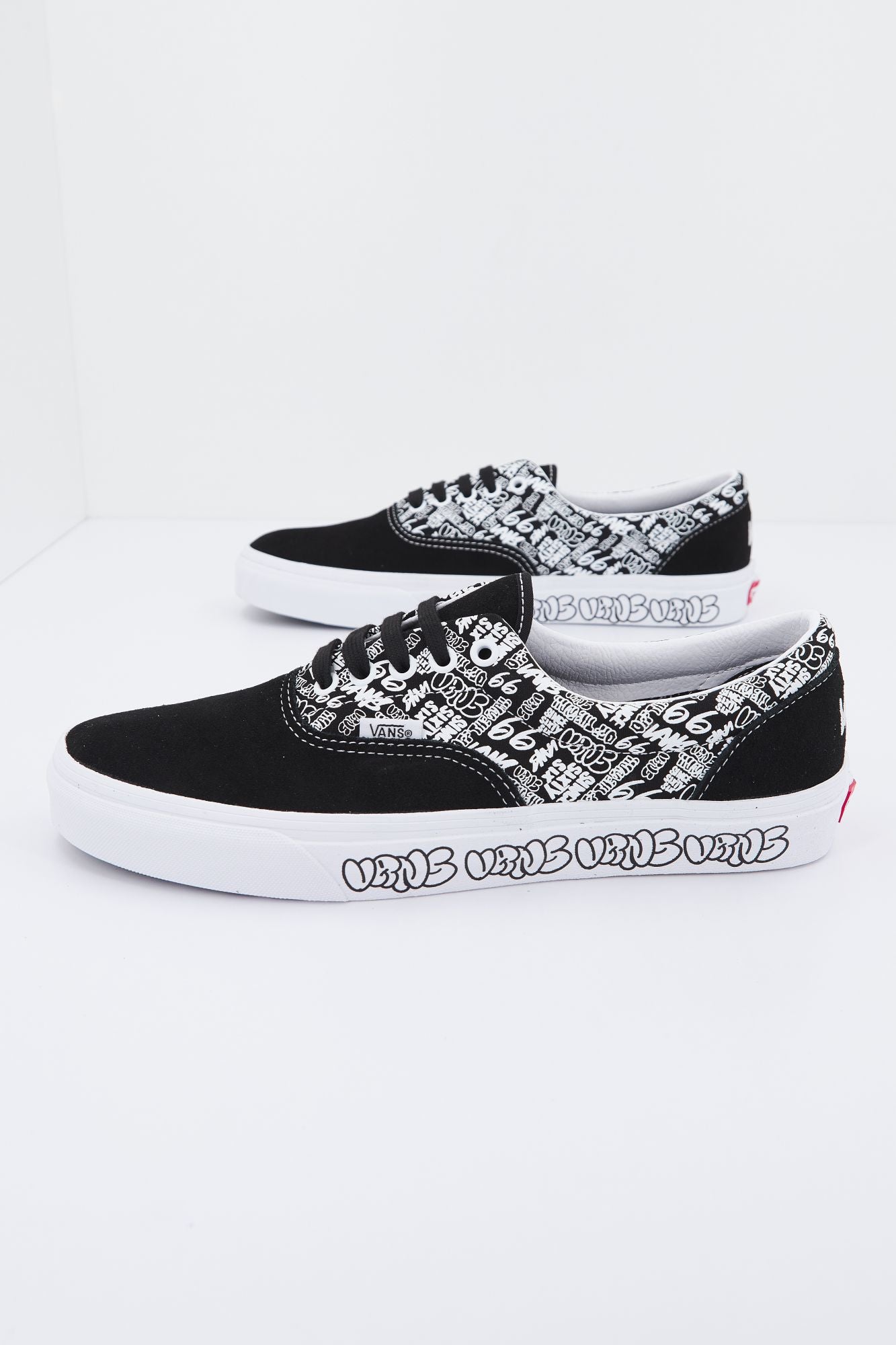 VANS UA ERA en color NEGRO (2)