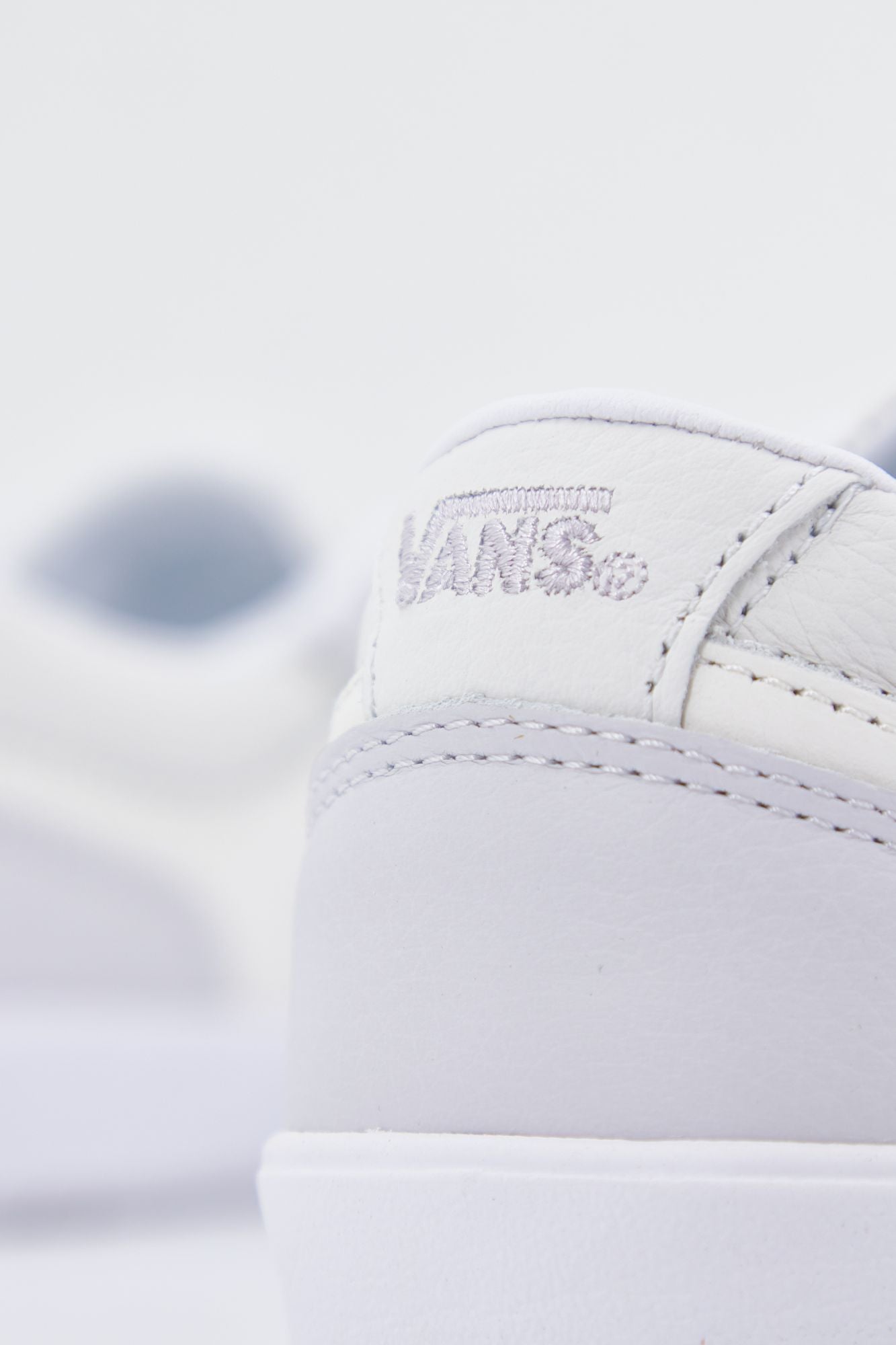 VANS UA LOWLAND CC en color BLANCO (4)