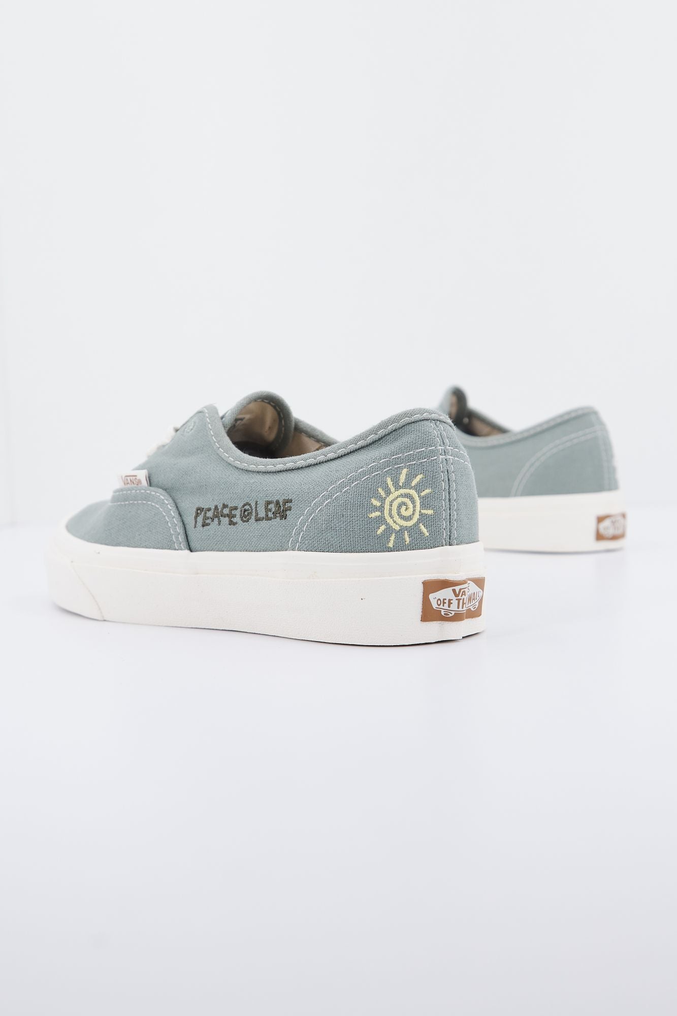 VANS UA AUTHENTIC en color VERDE (3)