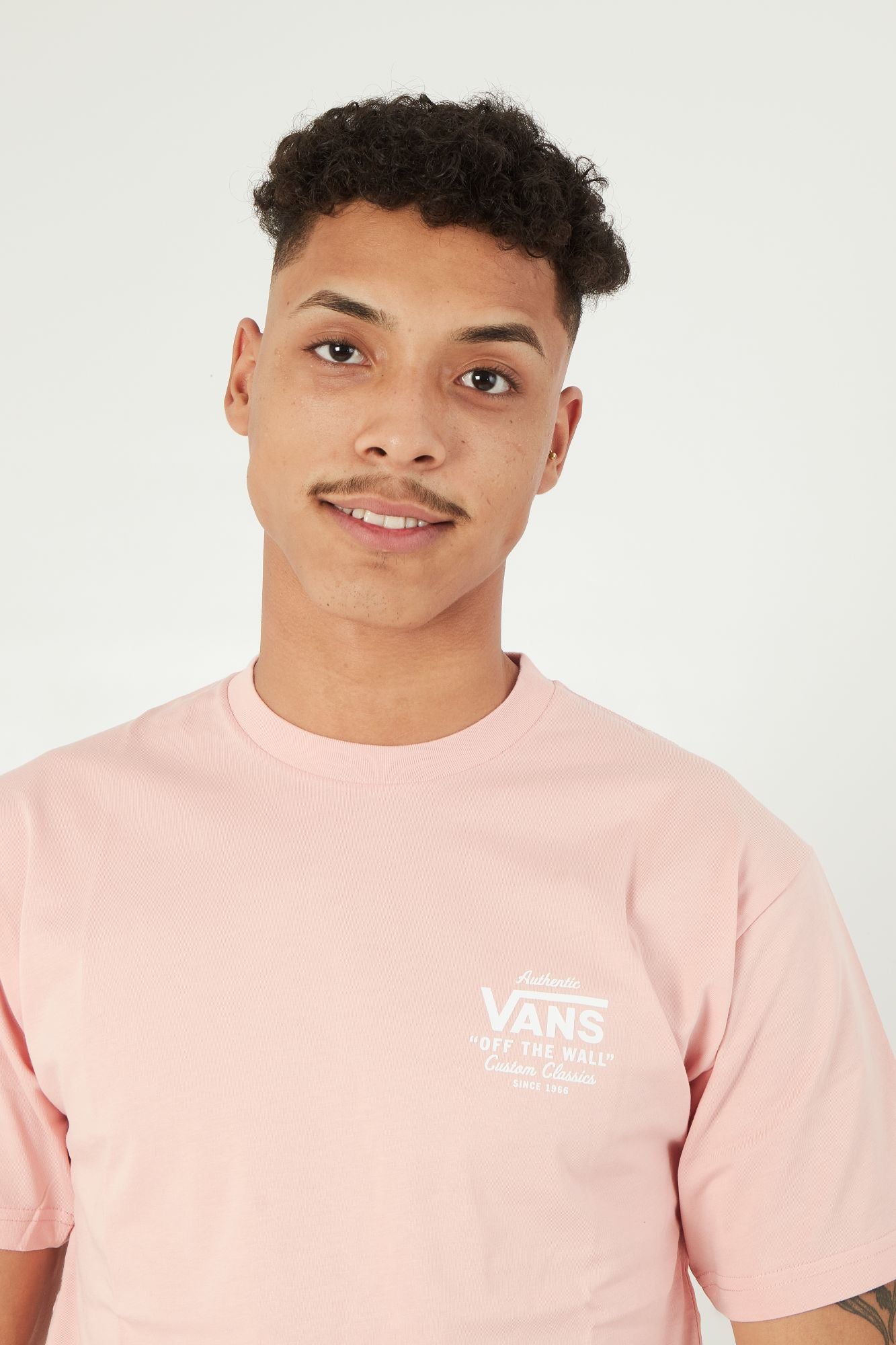 VANS HOLDER ST CLASSIC en color ROSA (4)