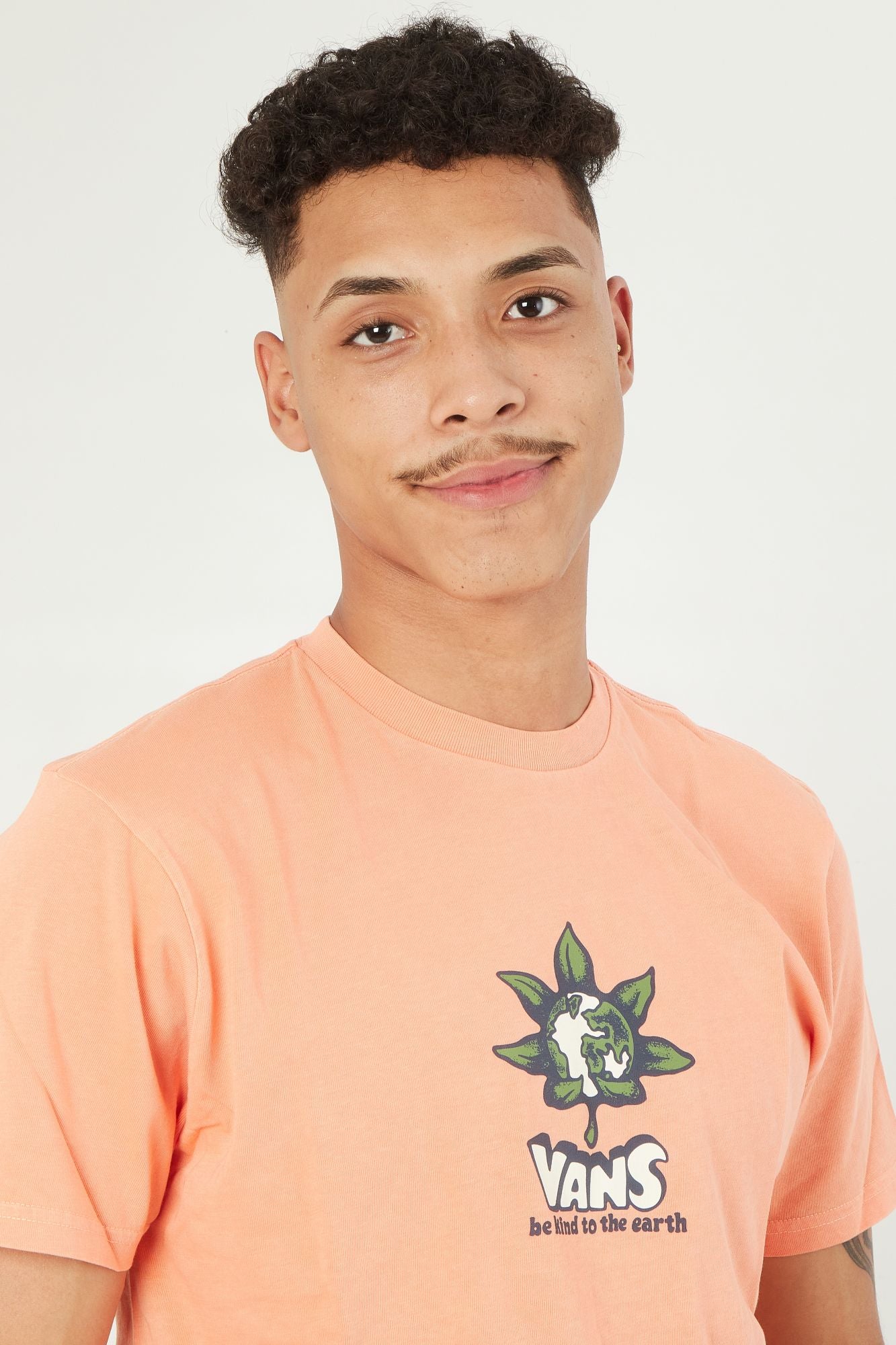 VANS PEACE OF MIND SS en color NARANJA (4)