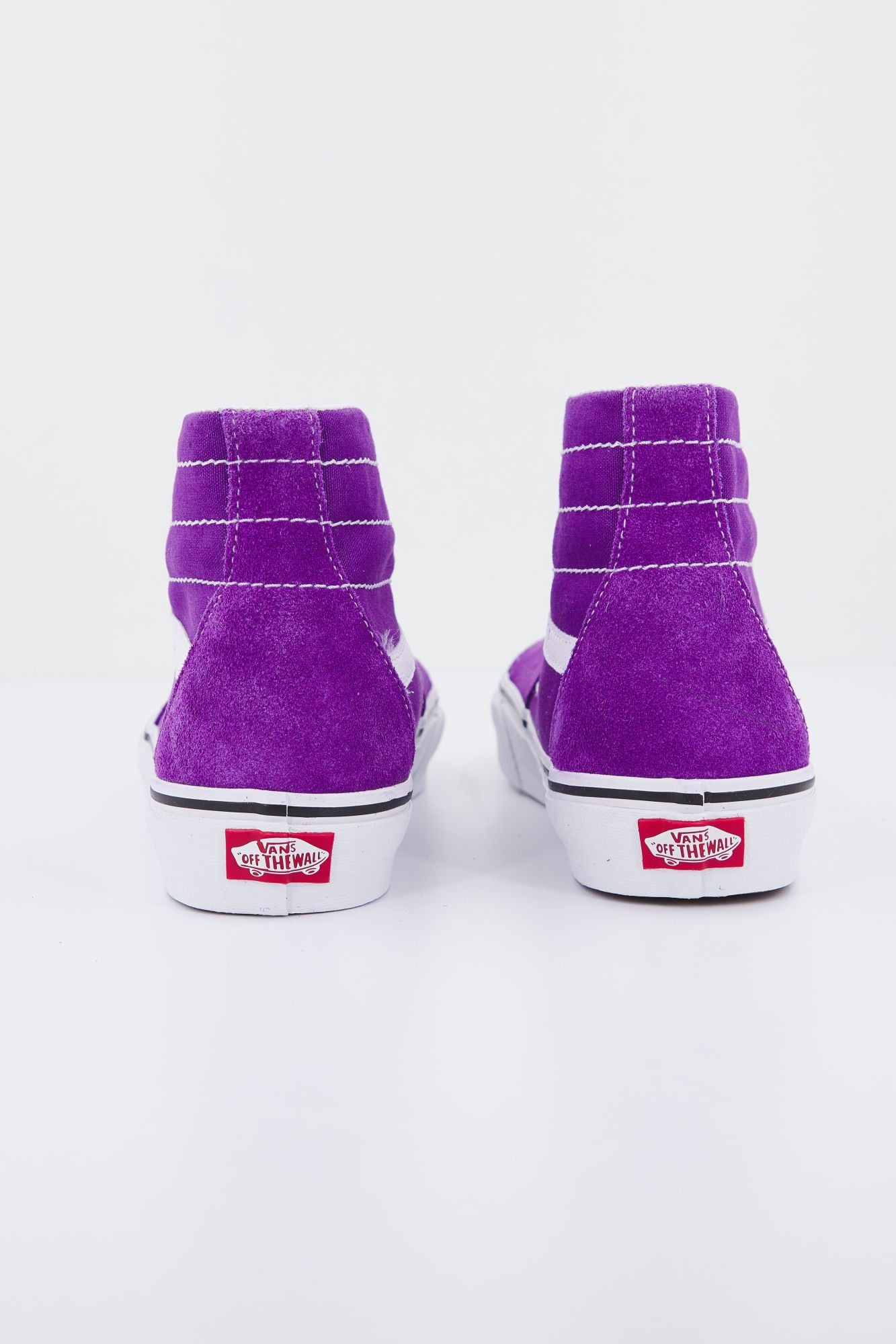 VANS UA SK8-HI en color VIOLETA (3)