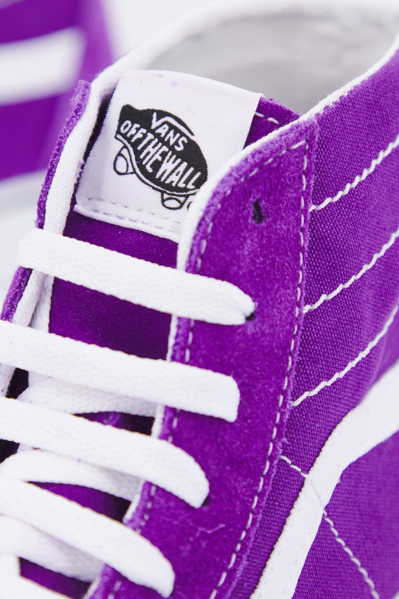 VANS UA SK8-HI en color VIOLETA (4)