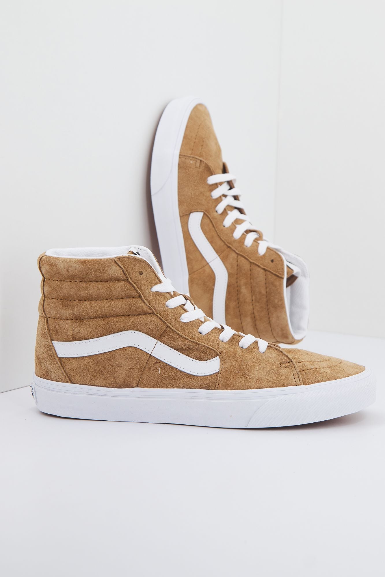 VANS SK8-HI PIG SUEDE en color MARRON (1)