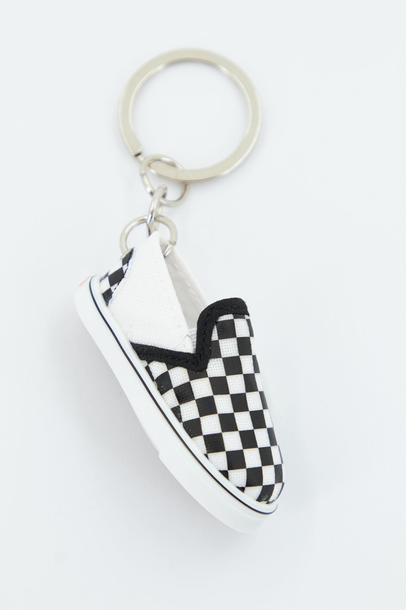 VANS SLIP-ON KEYCHAIN BL en color NEGRO (1)