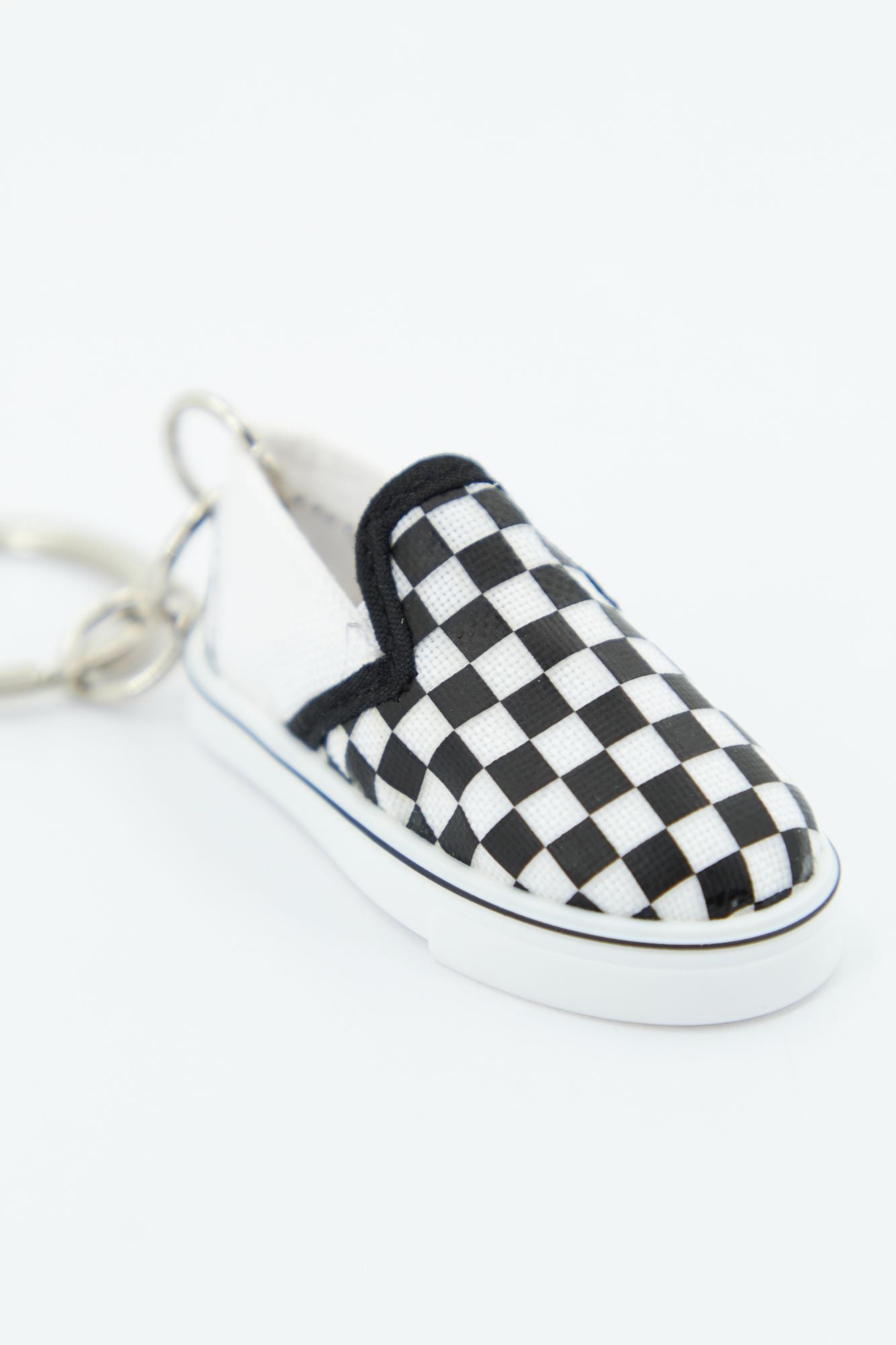 VANS SLIP-ON KEYCHAIN BL en color NEGRO (2)