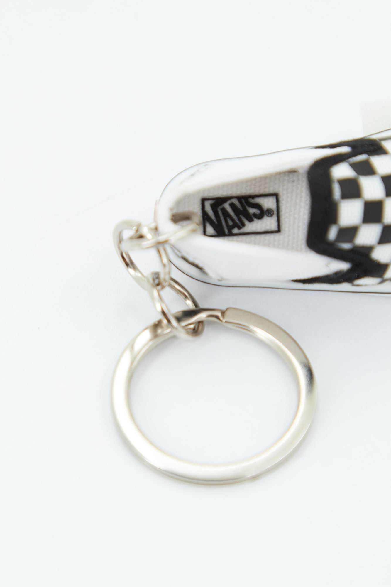 VANS SLIP-ON KEYCHAIN BL en color NEGRO (4)