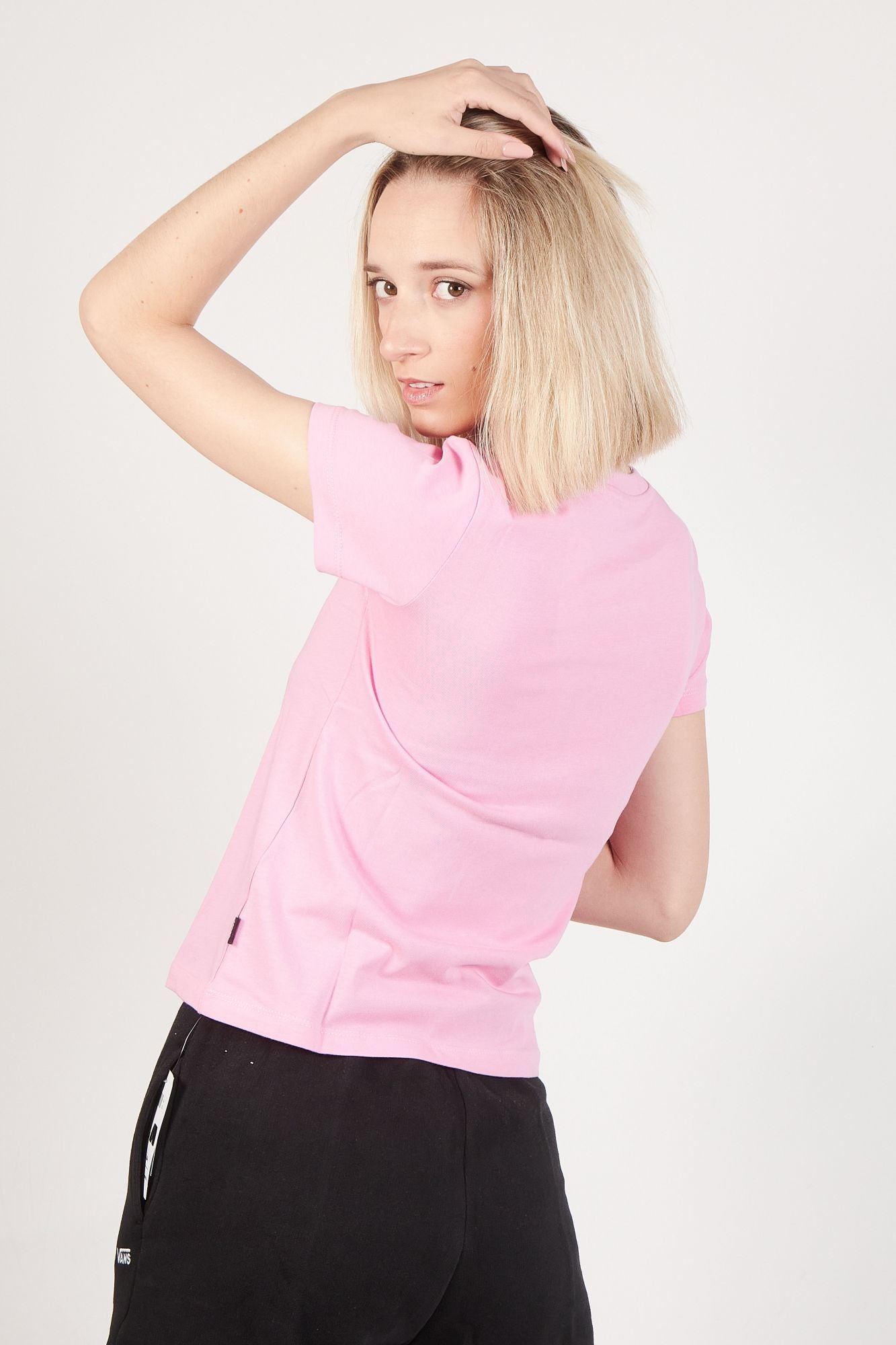 VANS FLYING V CREW TEE en color ROSA (4)