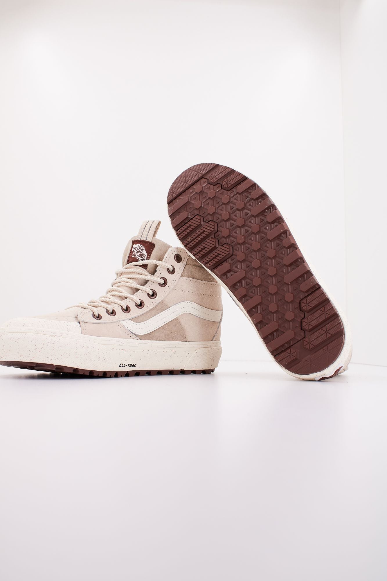 VANS SK8-HI MTE-2 en color BEIS (4)