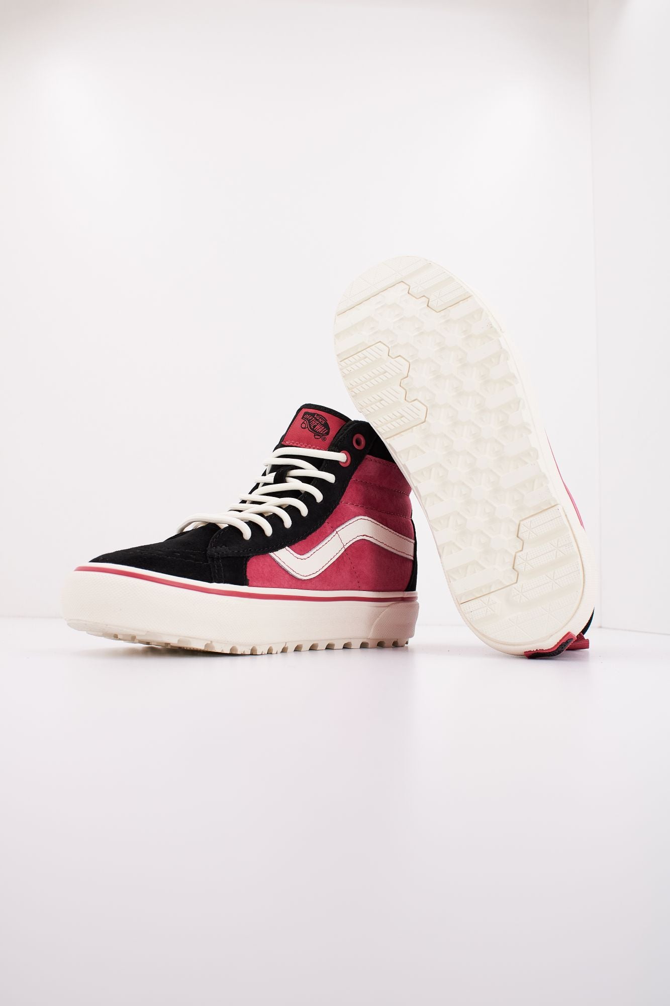 VANS SK8-HI MTE-1 en color ROSA (4)
